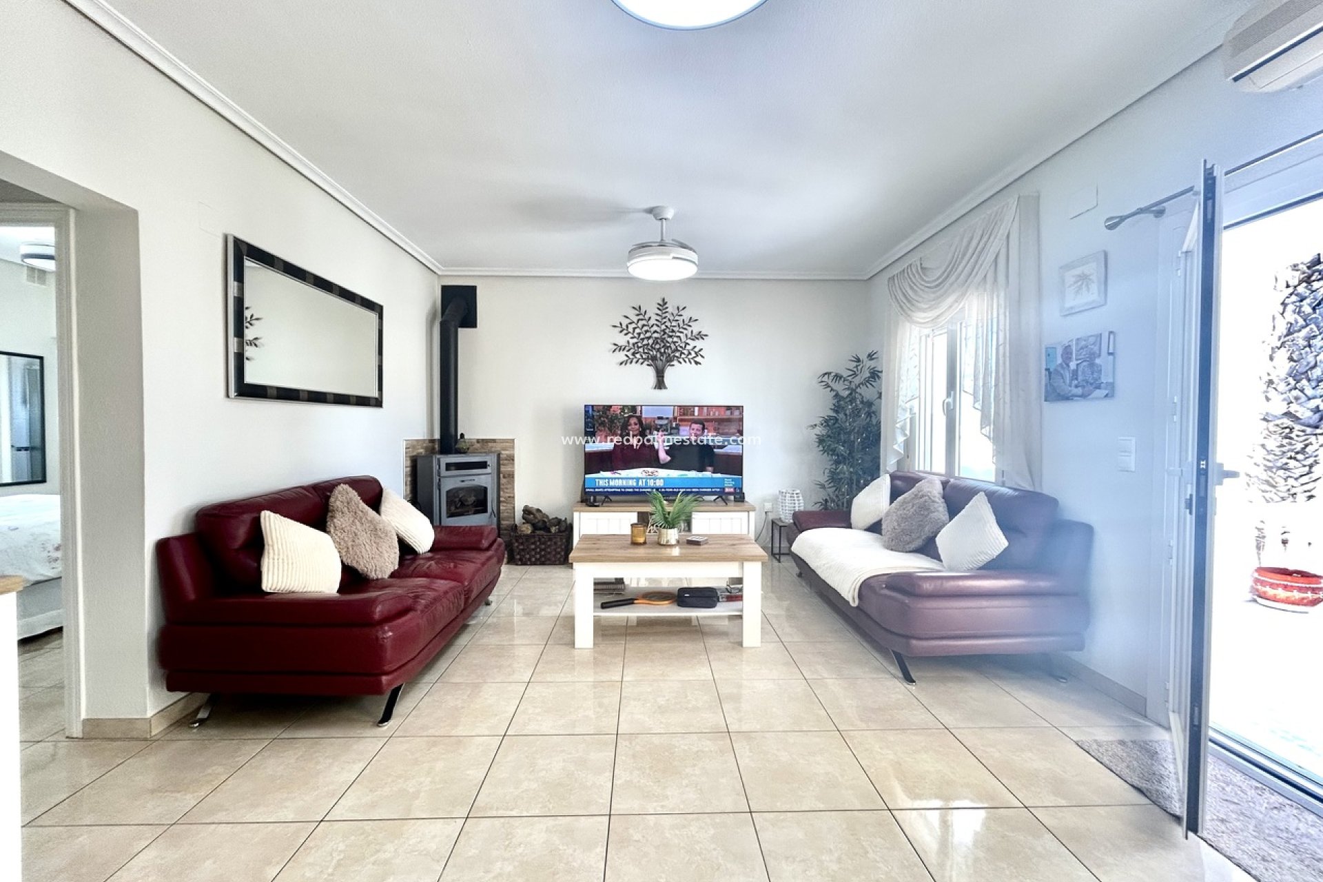 Resale - Villa -
Orihuela Costa - Villamartín