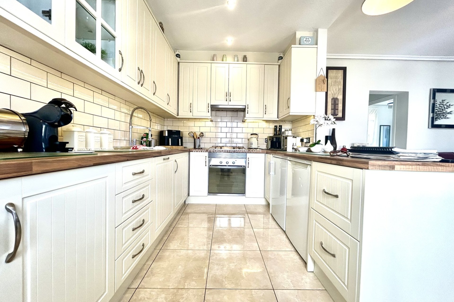 Resale - Villa -
Orihuela Costa - Villamartín