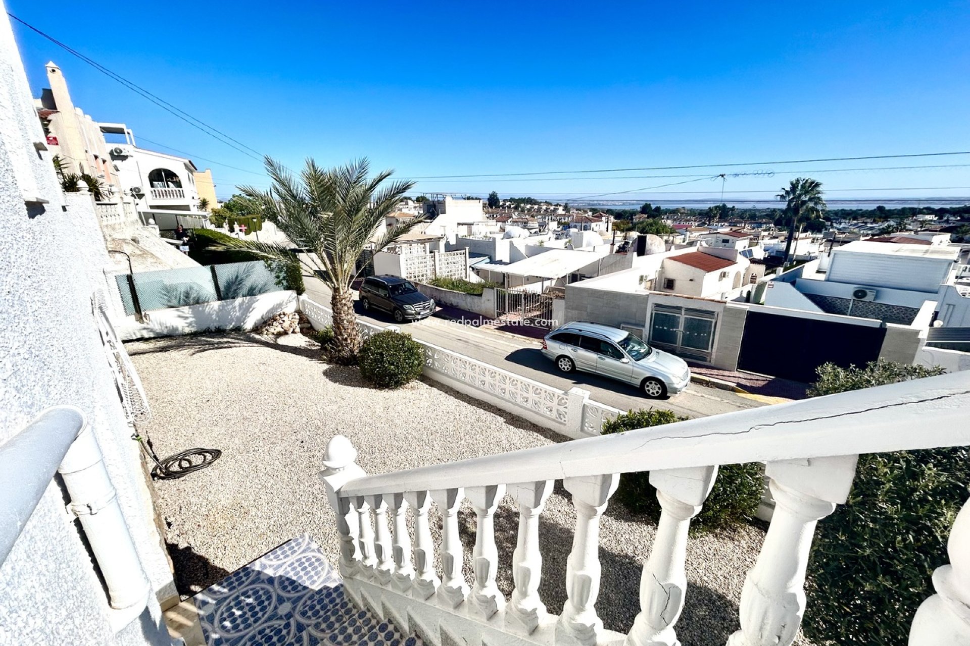 Resale - Villa -
Orihuela Costa - Villamartín
