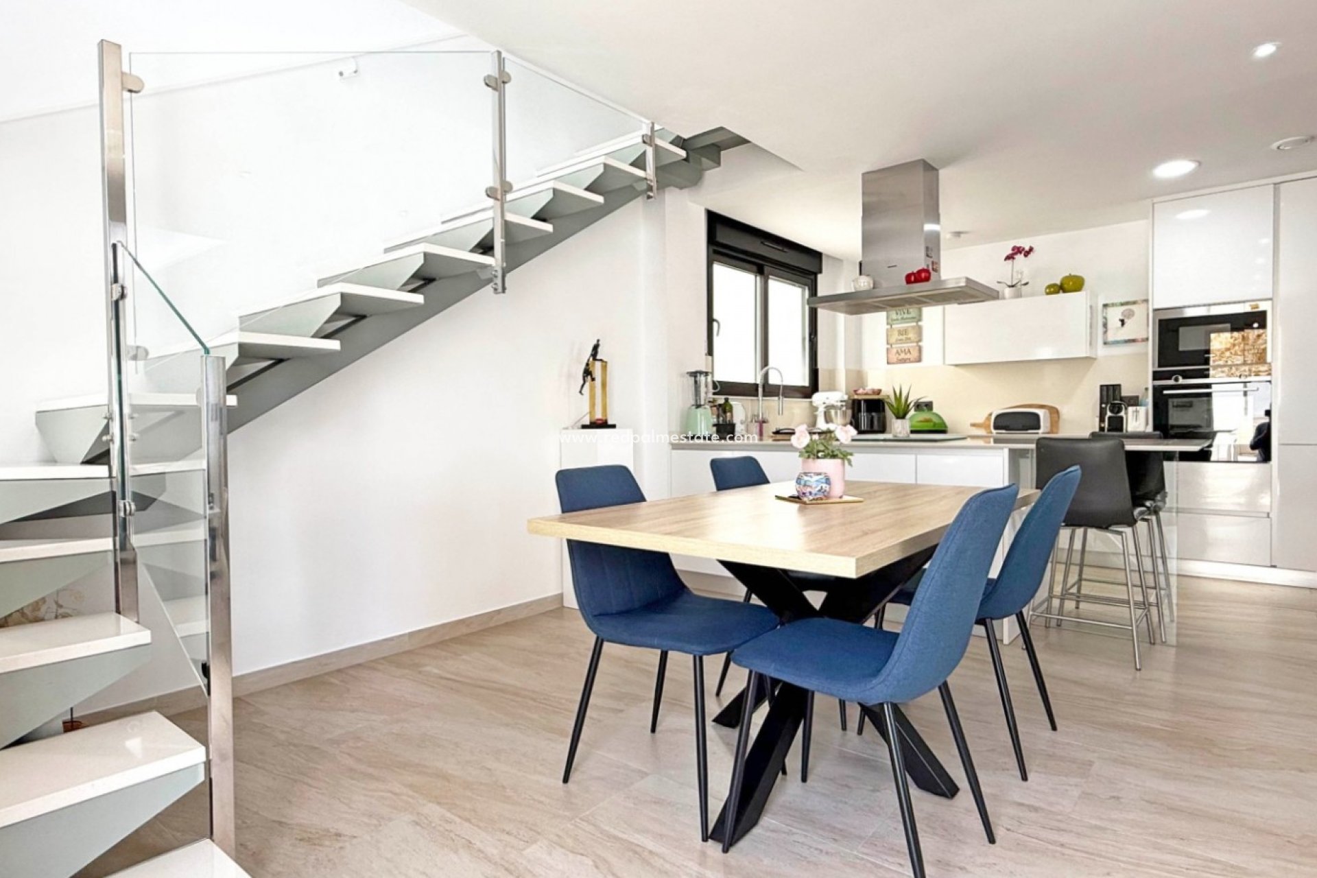 Resale - Villa -
Orihuela Costa - Villamartín