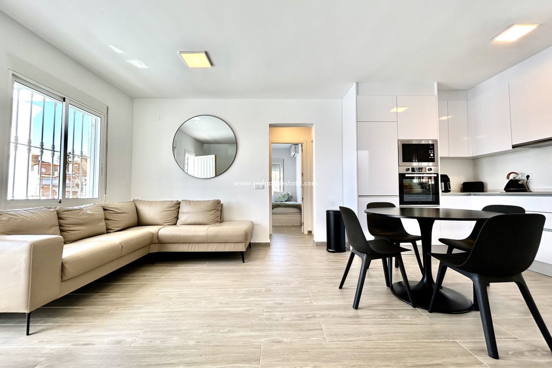 Resale - Villa -
Orihuela Costa - Villamartín