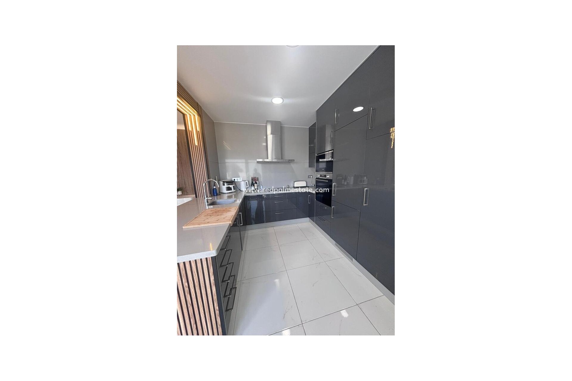 Resale - Villa -
Orihuela Costa - Villamartín