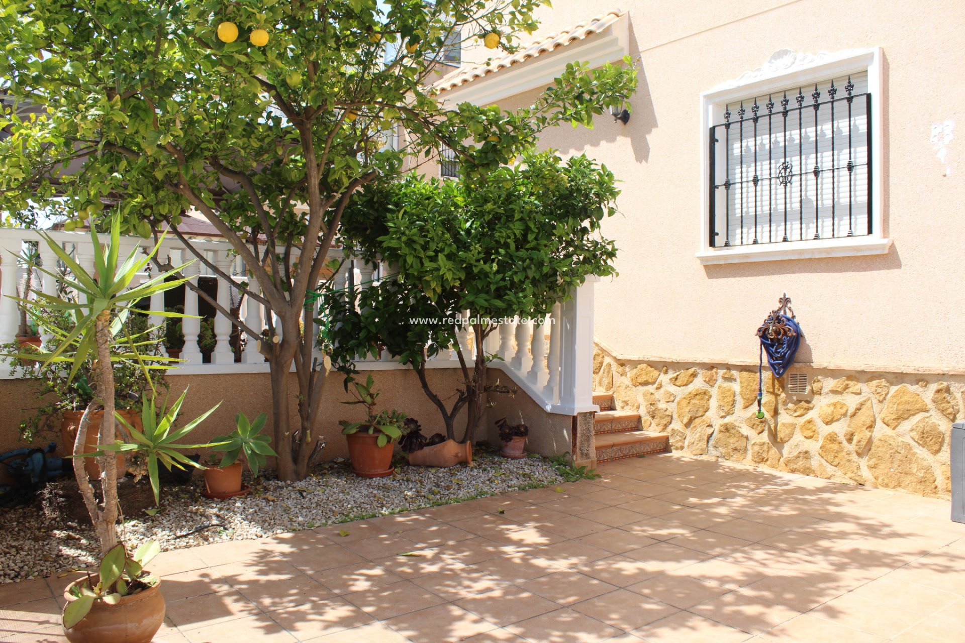Resale - Villa -
Orihuela Costa - Villamartín