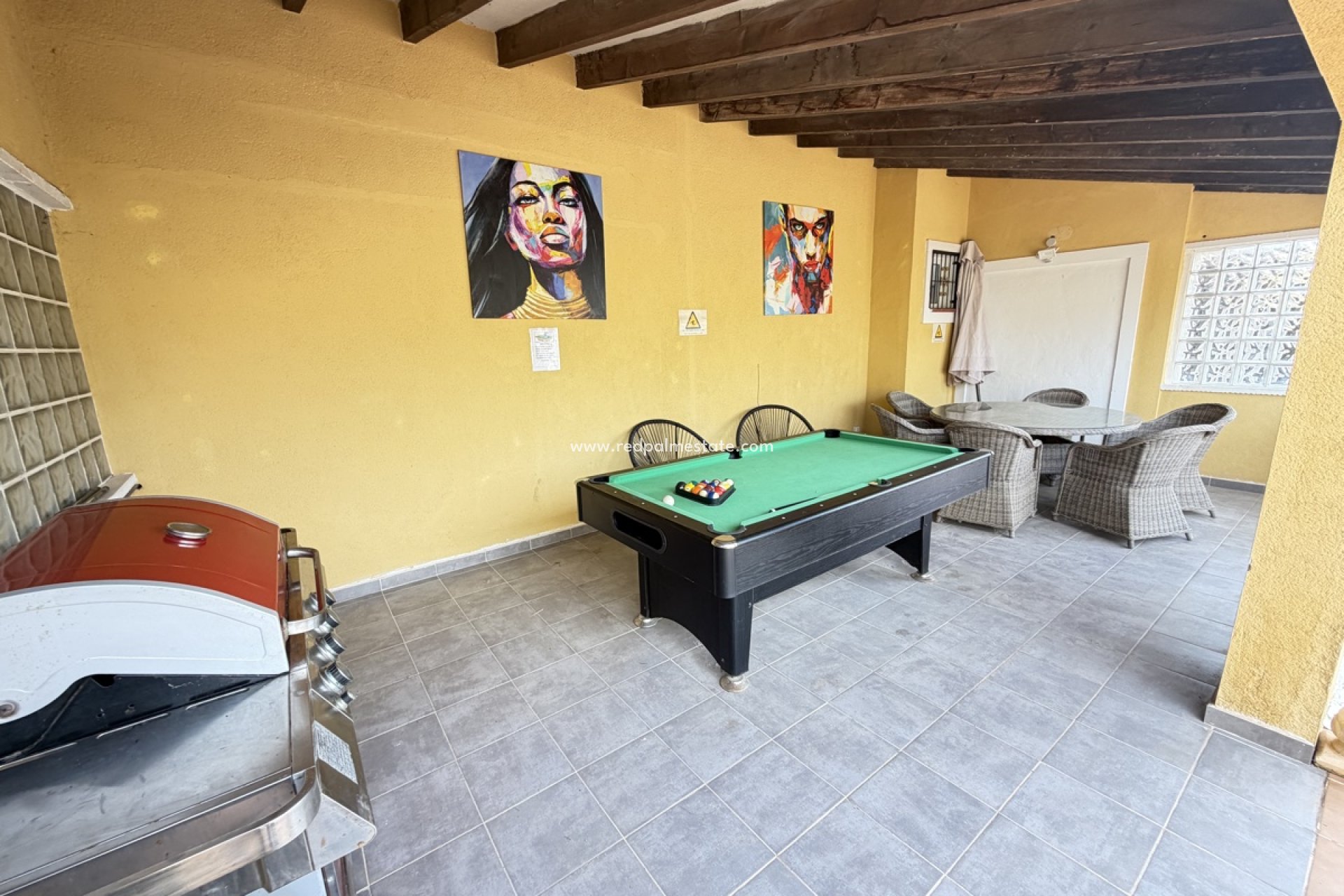 Resale - Villa -
Orihuela Costa - Villamartín