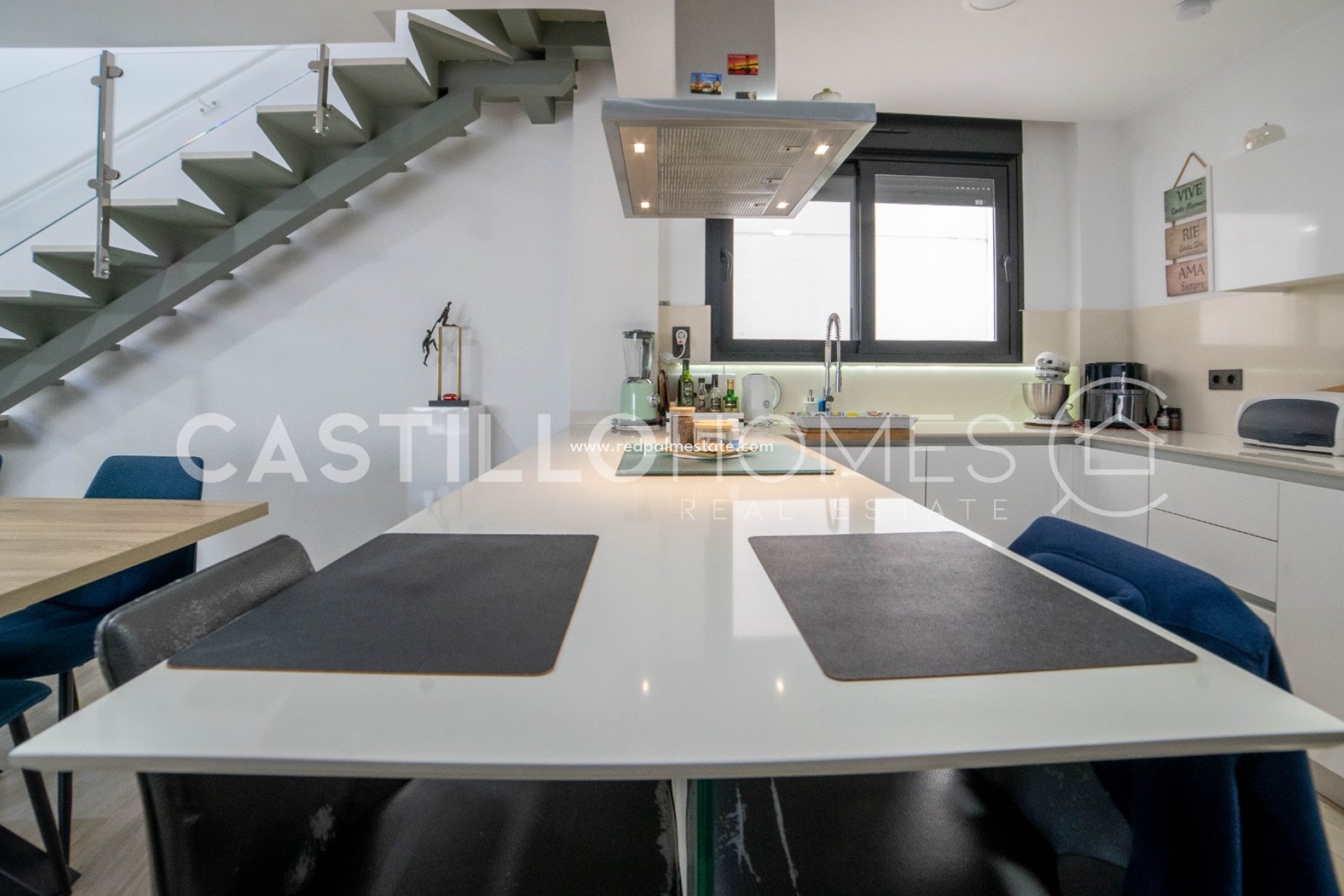 Resale - Villa -
Orihuela Costa - Villamartín
