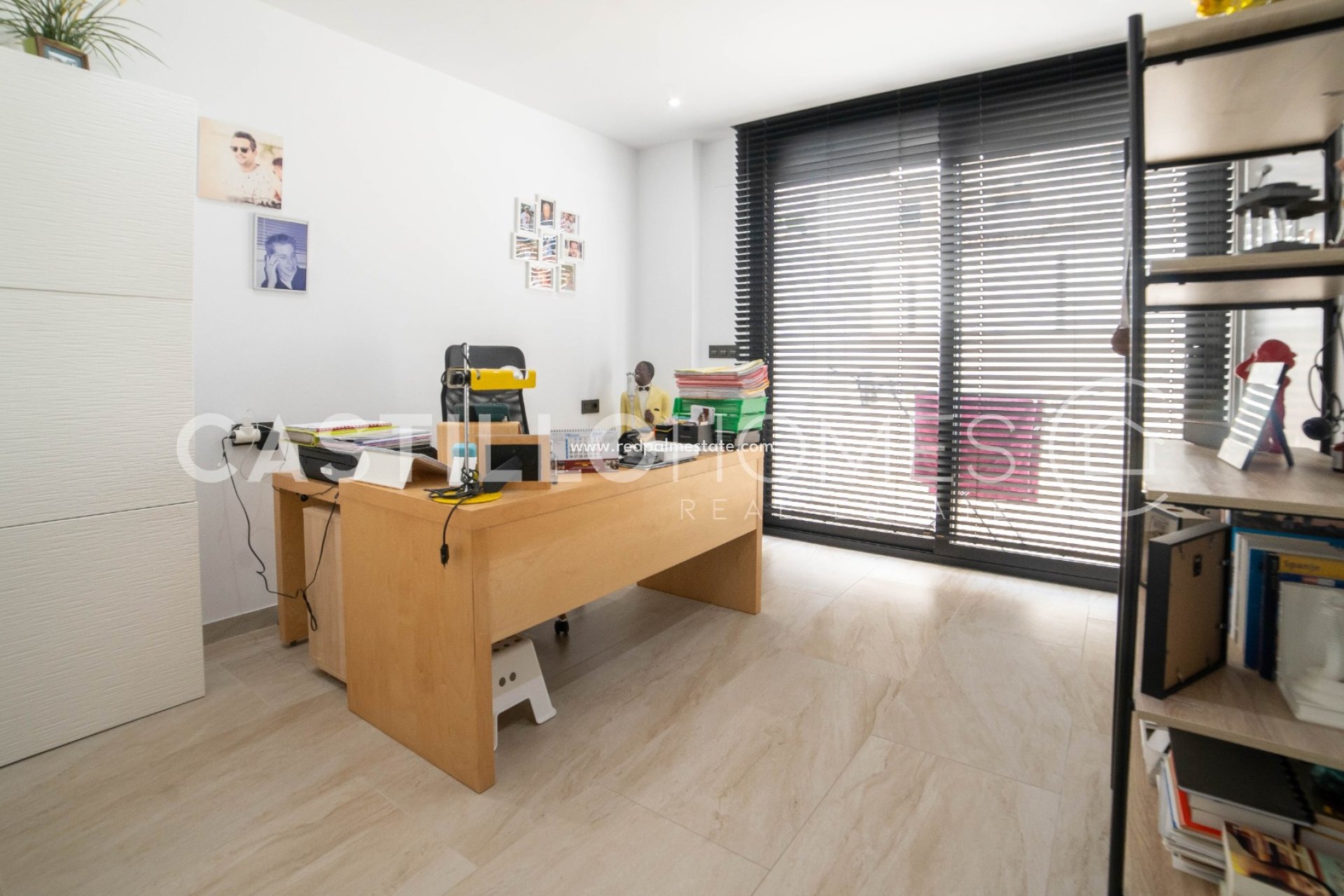 Resale - Villa -
Orihuela Costa - Villamartín