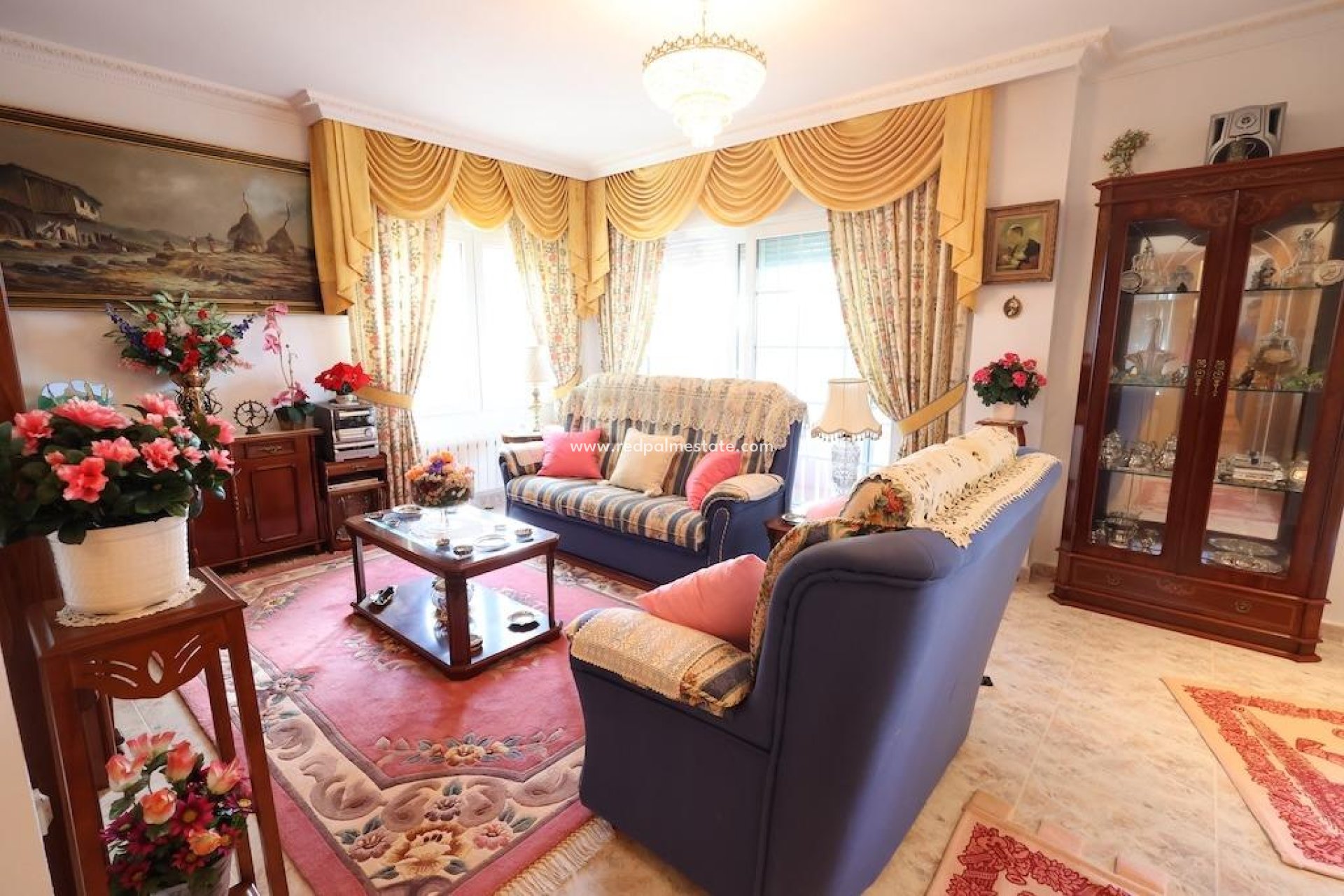 Resale - Villa -
Orihuela Costa - Villamartín
