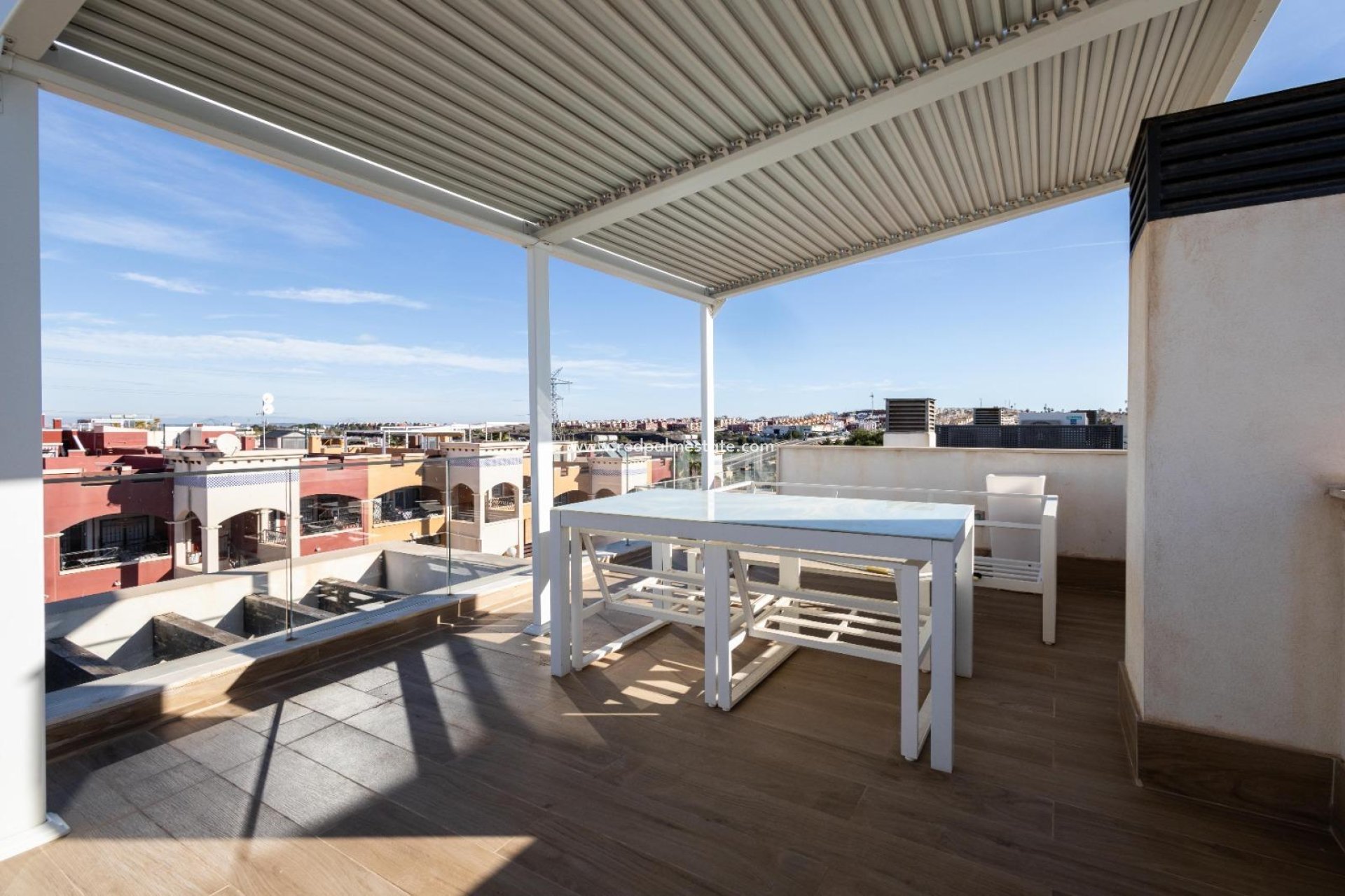 Resale - Villa -
Orihuela Costa - Villamartín