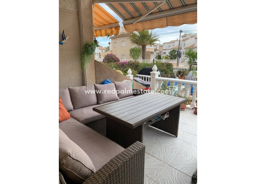 Resale - Villa -
Orihuela Costa - Villamartín