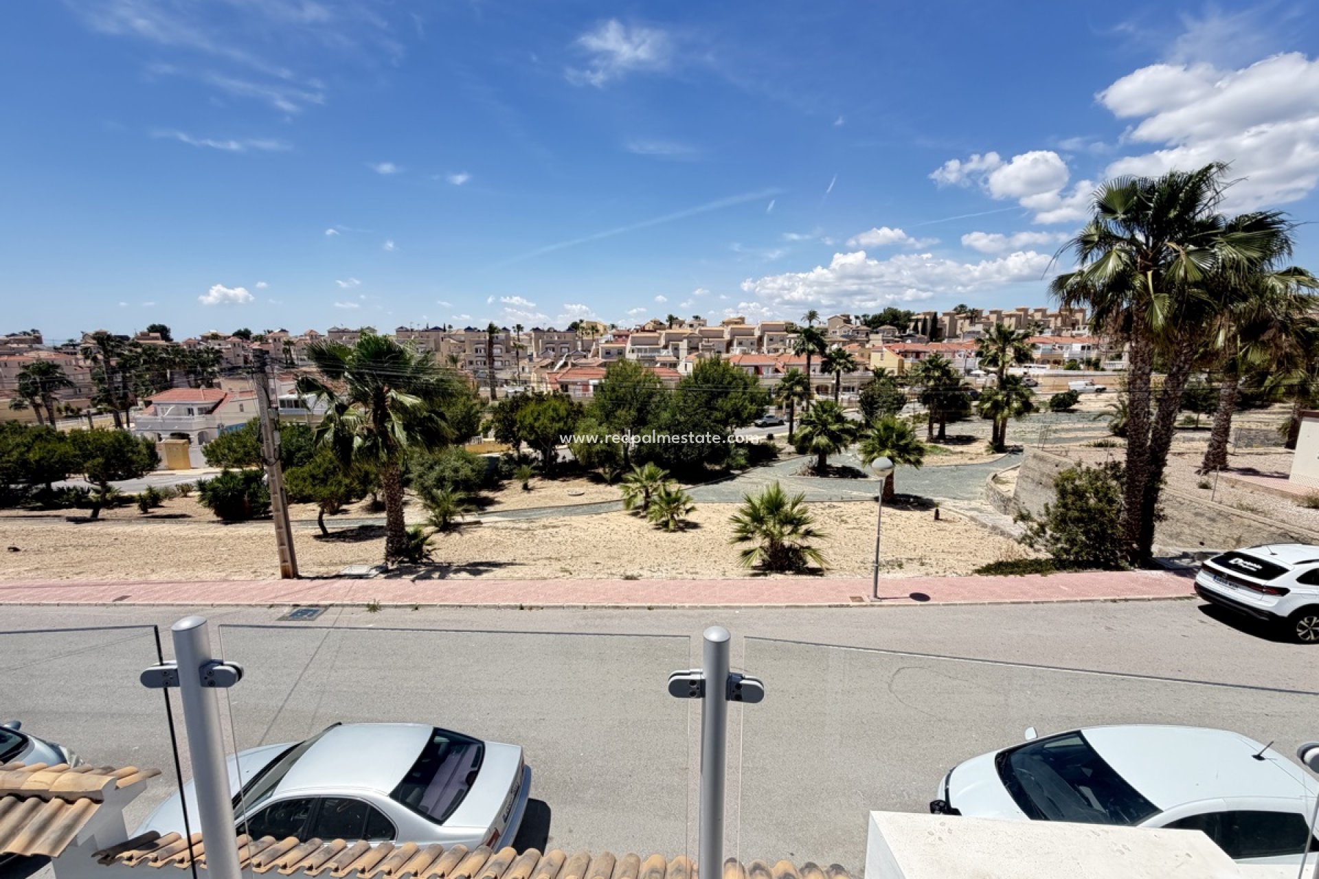Resale - Villa -
Orihuela Costa - Villamartín