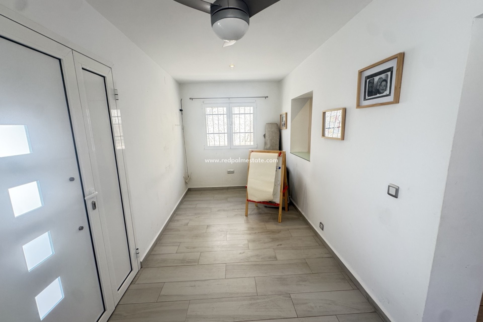 Resale - Villa -
Orihuela Costa - Villamartín