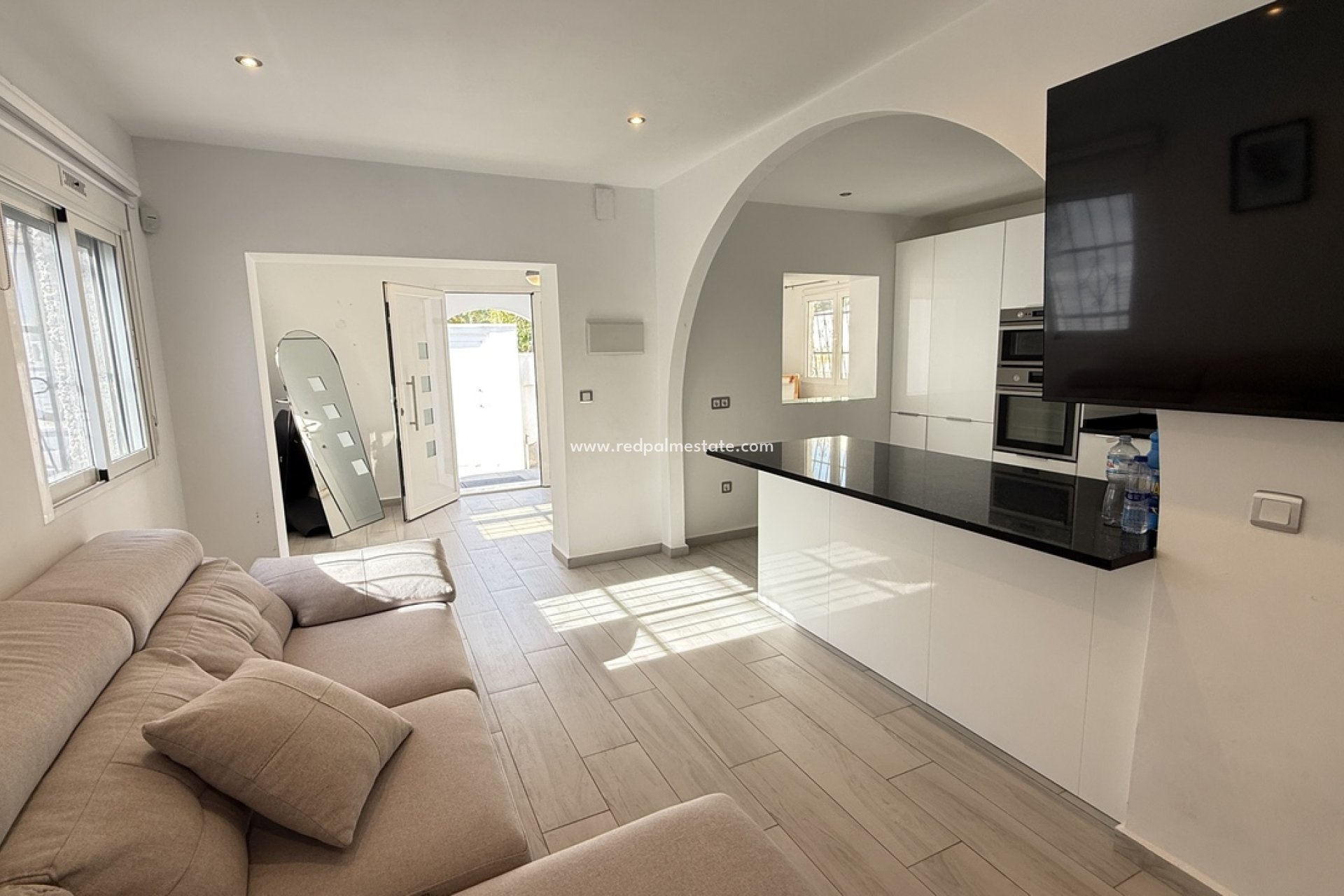 Resale - Villa -
Orihuela Costa - Villamartín