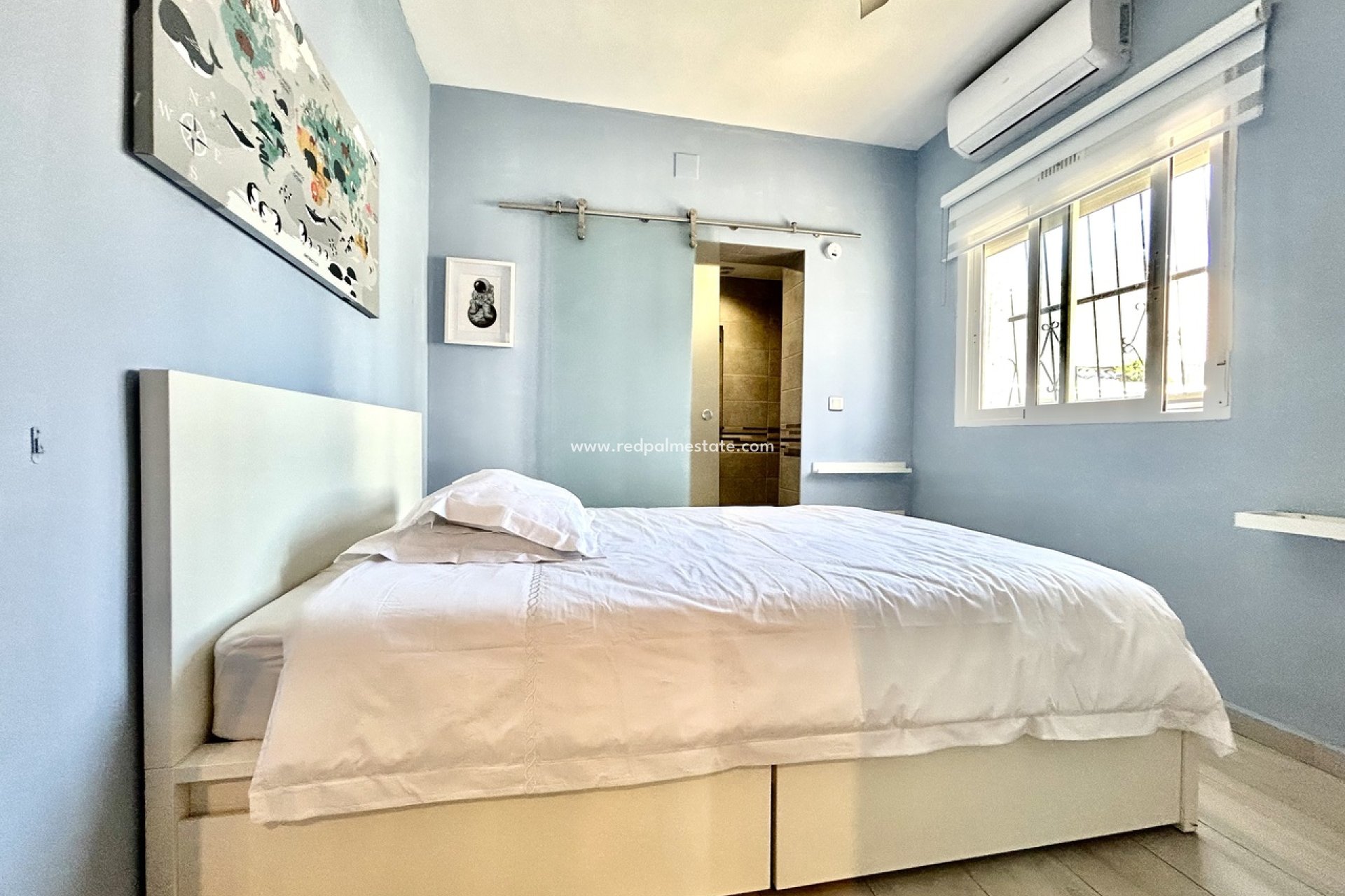 Resale - Villa -
Orihuela Costa - Villamartín
