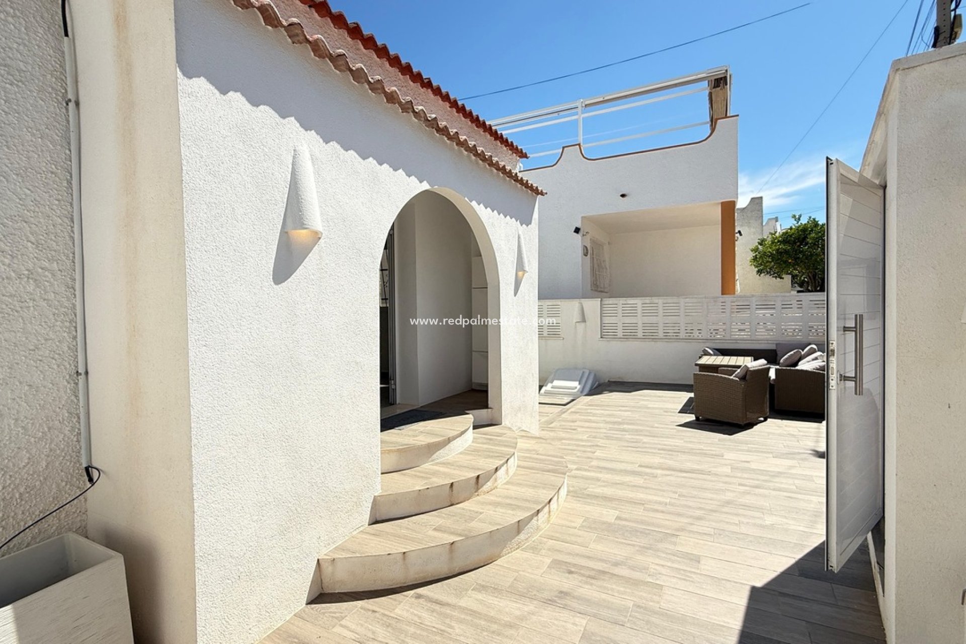 Resale - Villa -
Orihuela Costa - Villamartín