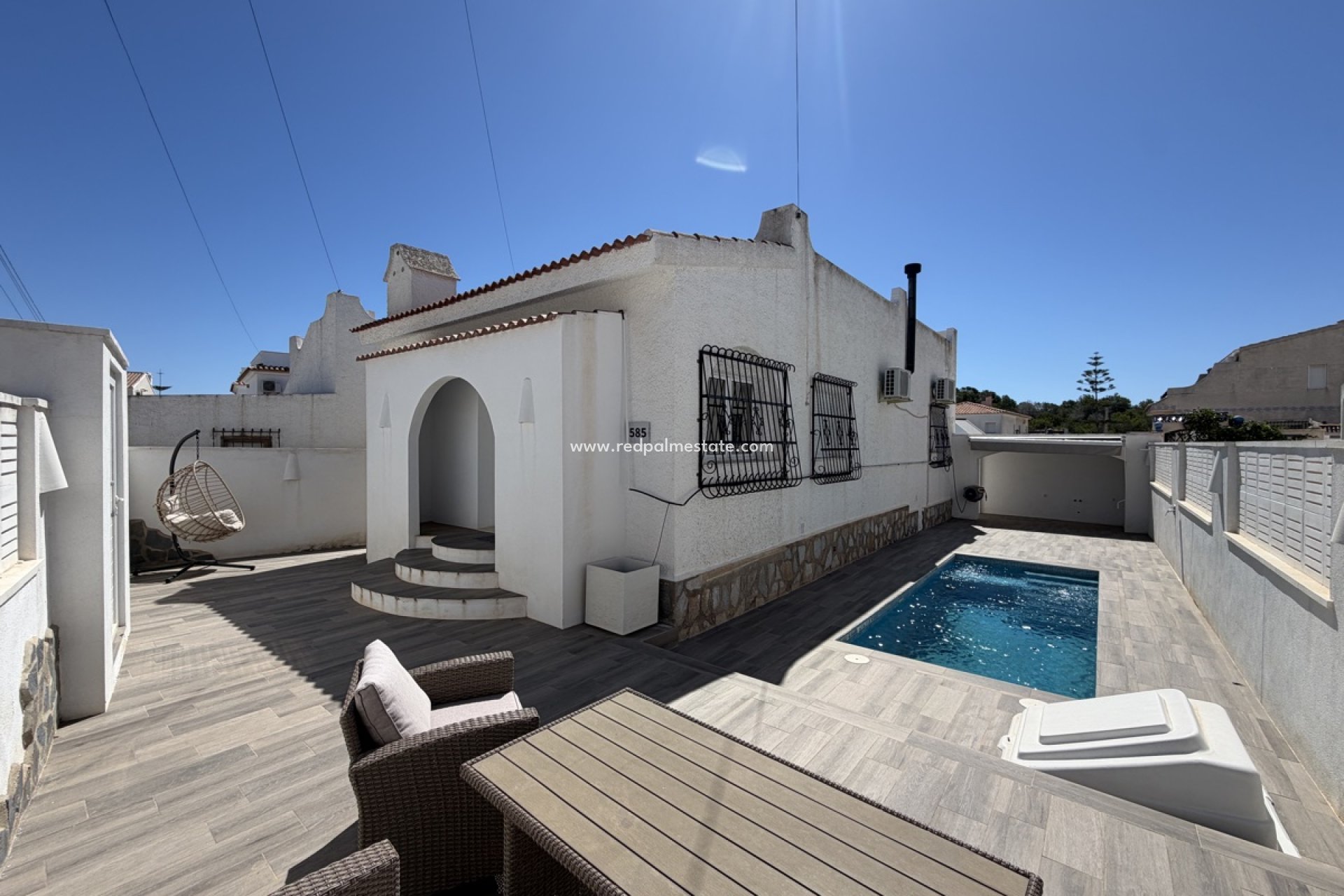 Resale - Villa -
Orihuela Costa - Villamartín