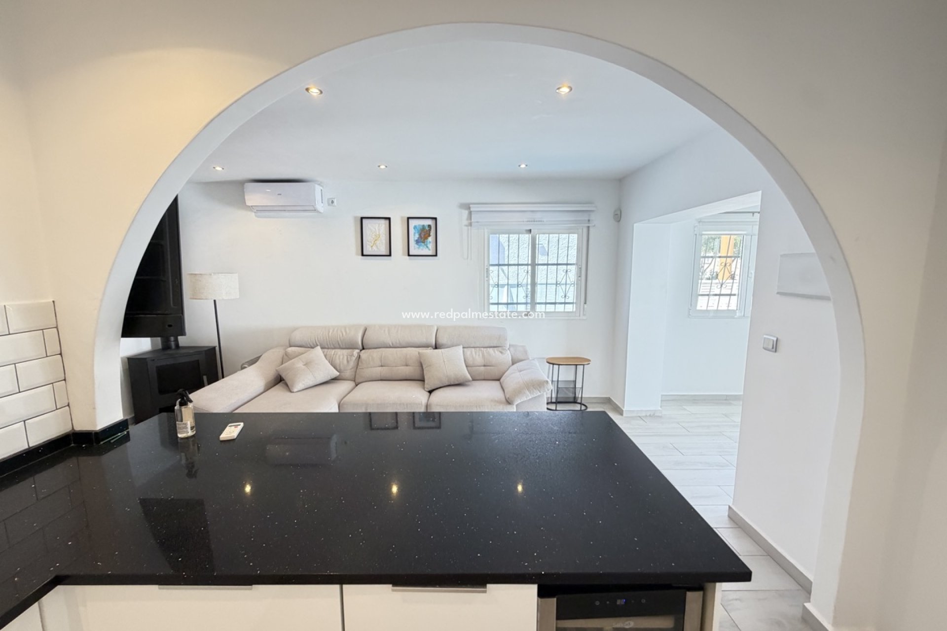 Resale - Villa -
Orihuela Costa - Villamartín