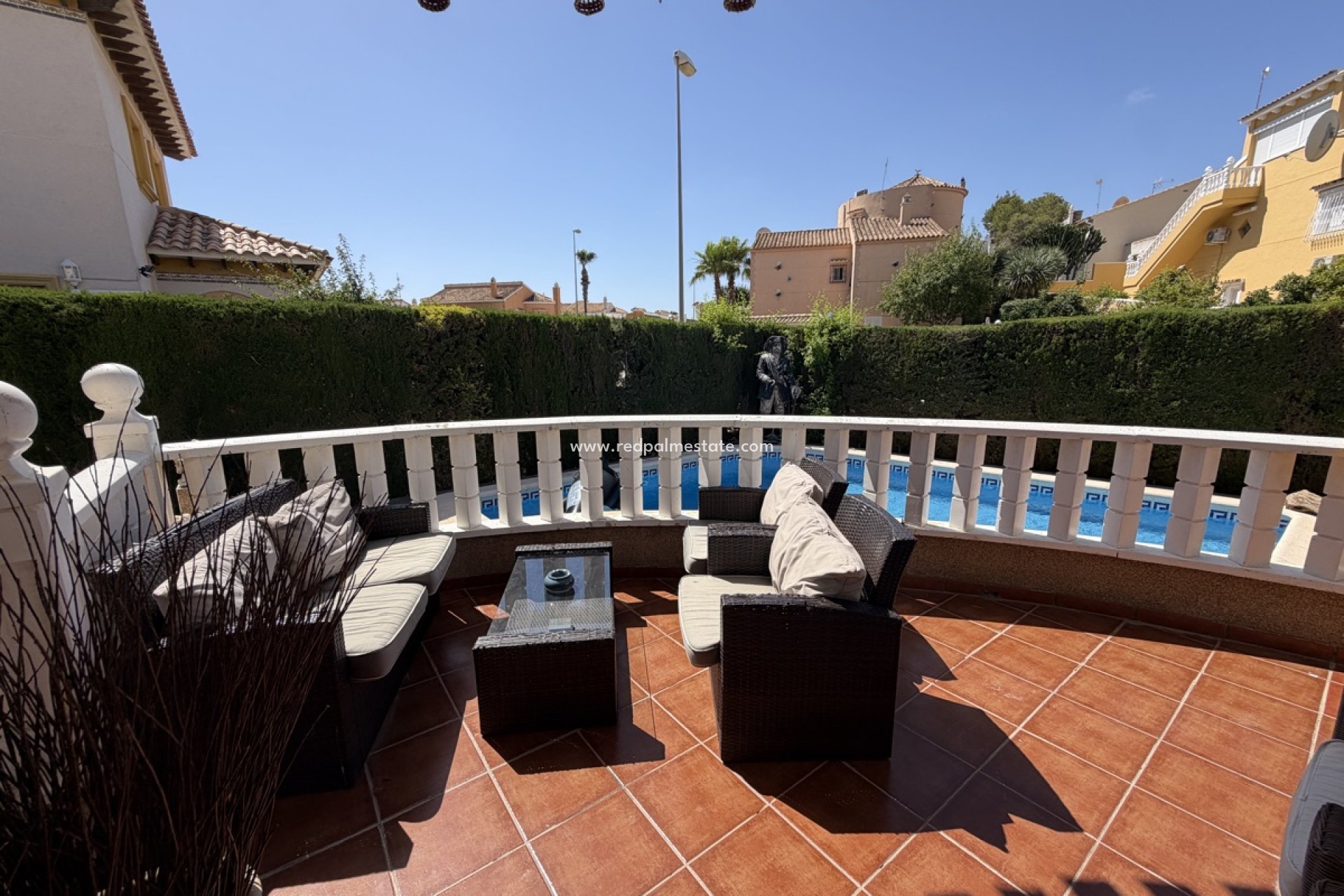 Resale - Villa -
Orihuela Costa - Villamartín