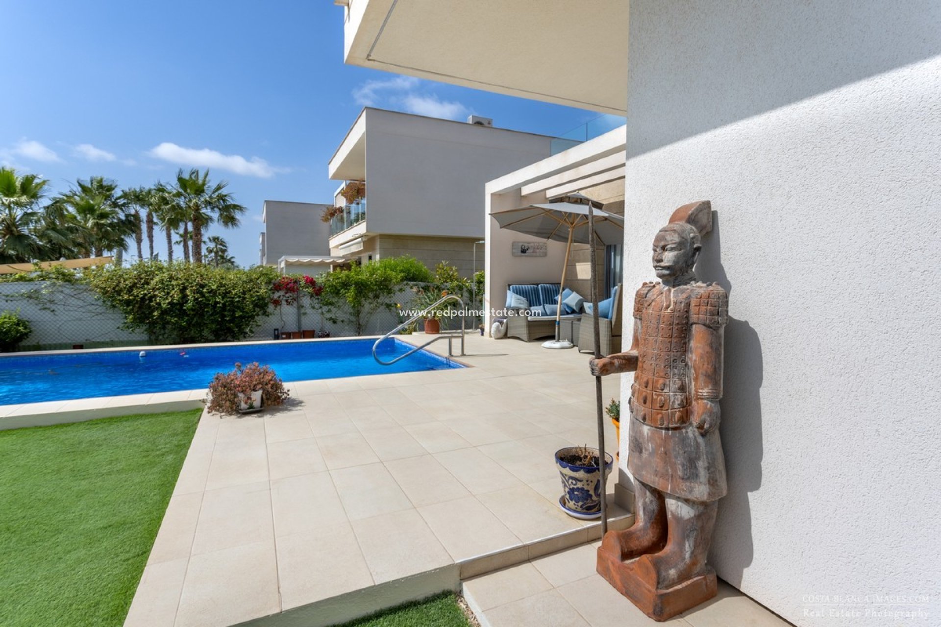 Resale - Villa -
Orihuela Costa - Vistabella Golf