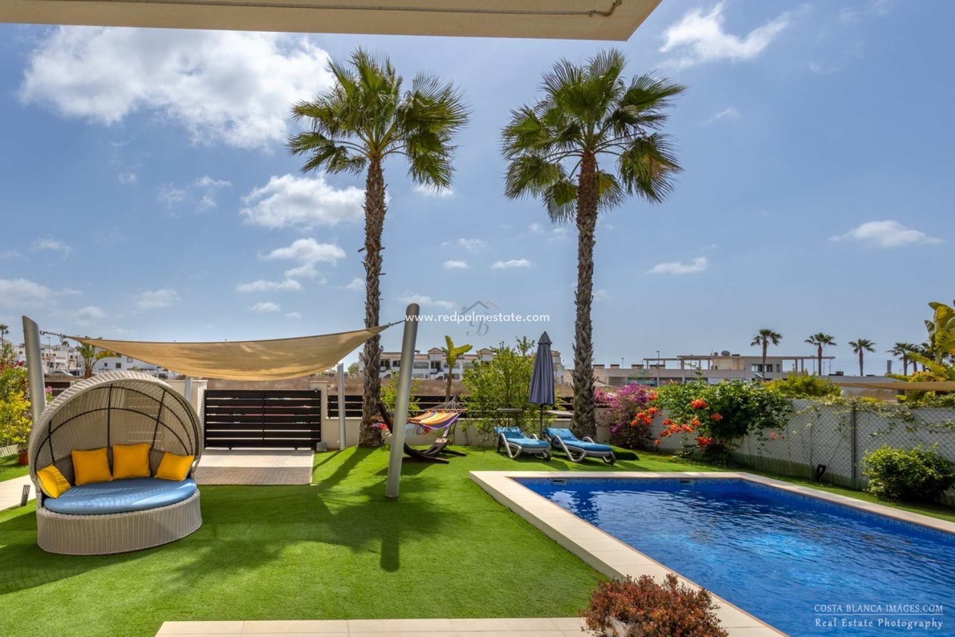 Resale - Villa -
Orihuela Costa - Vistabella Golf