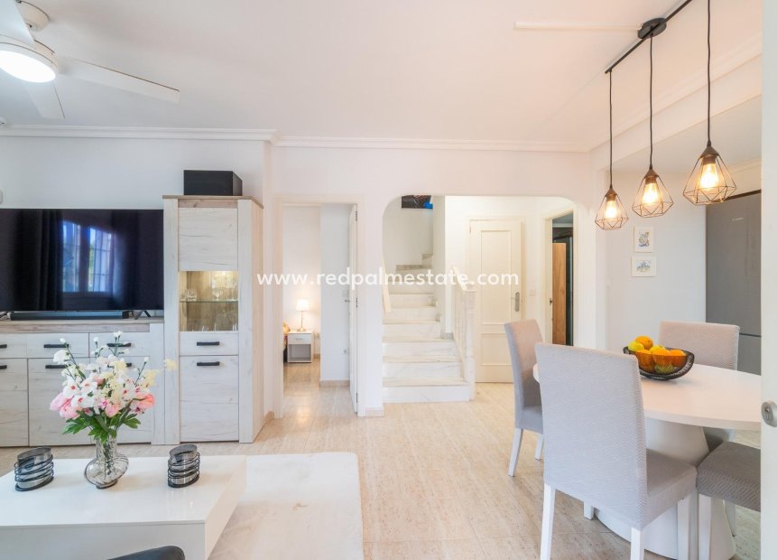 Resale - Villa -
Orihuela Costa - Zeniamar-Horizonte-La Campana