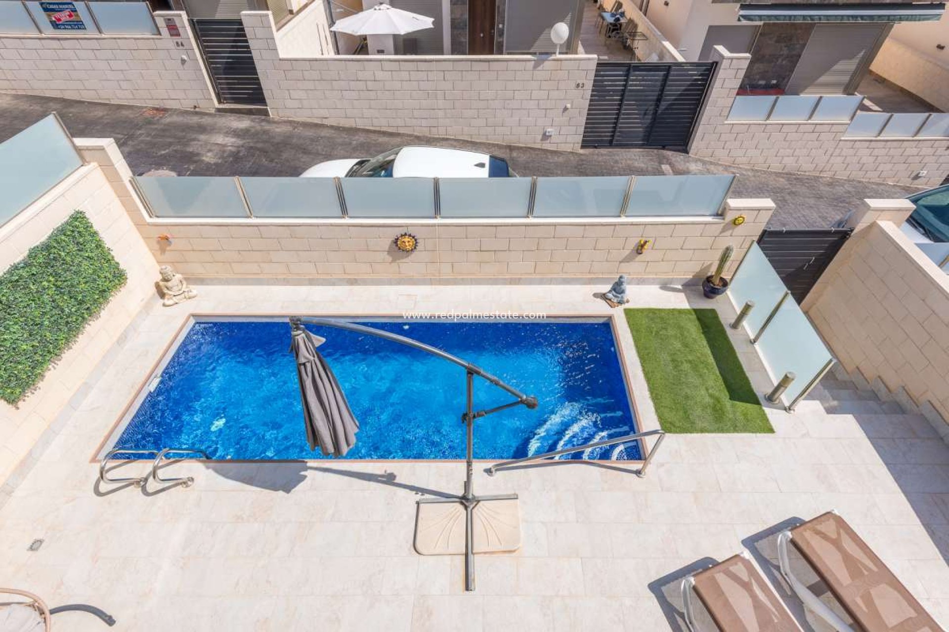 Resale - Villa -
Orihuela Costa