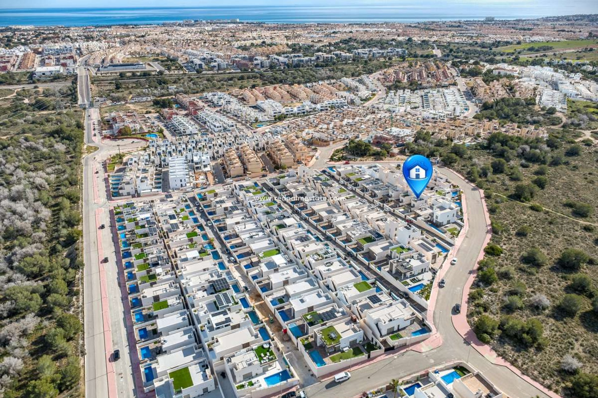 Resale - Villa -
Orihuela Costa