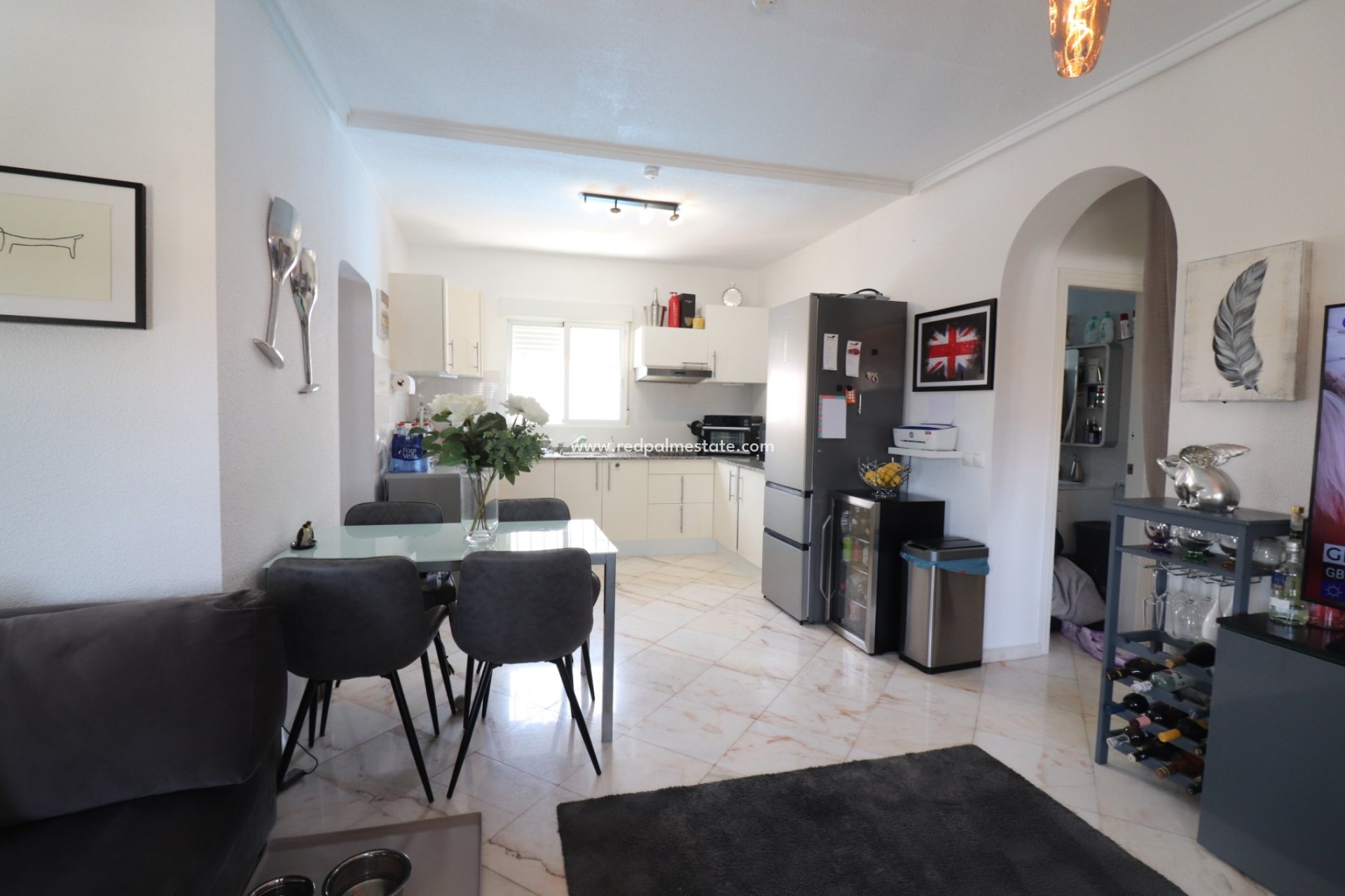 Resale - Villa -
Orihuela Costa