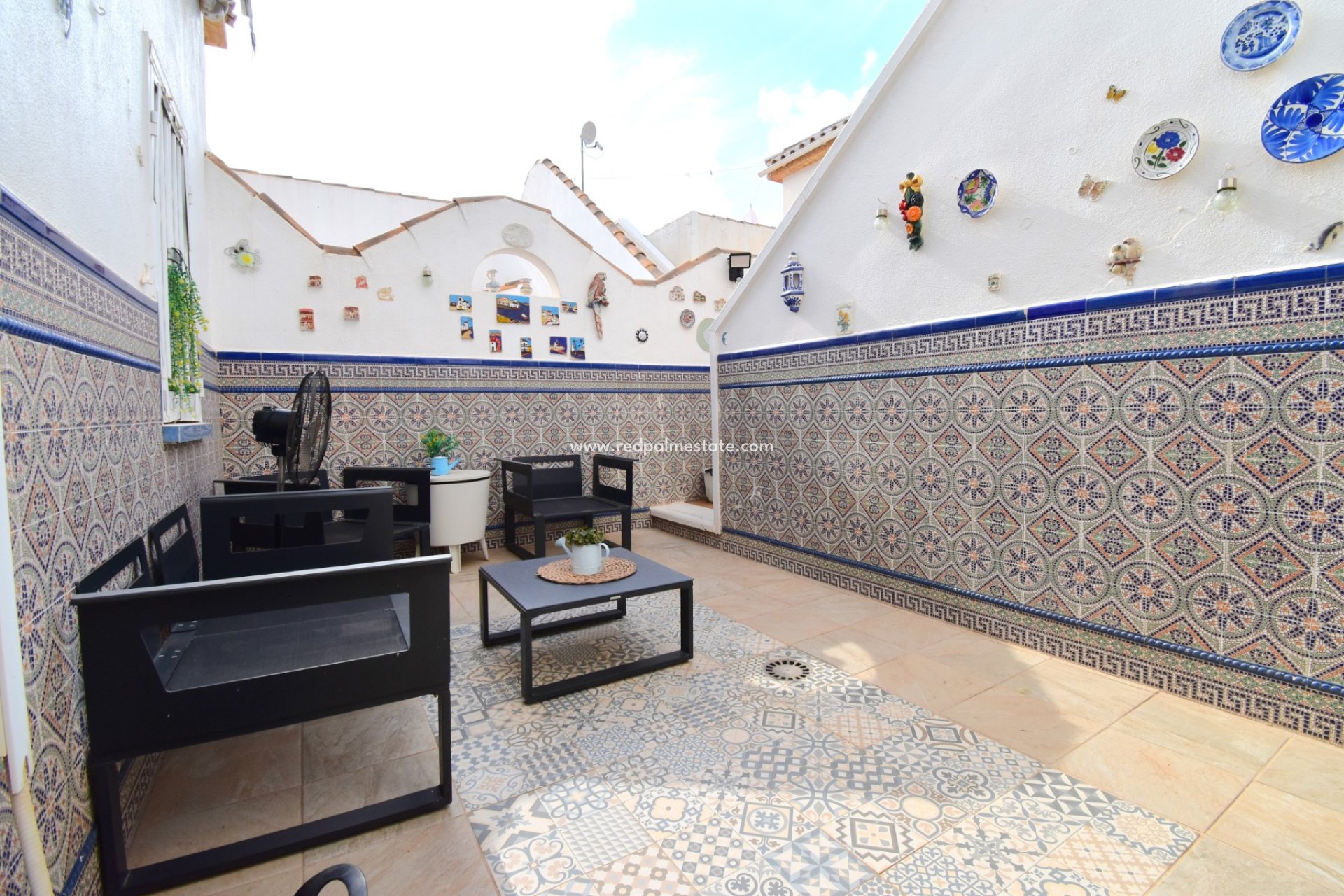 Resale - Villa -
Orihuela Costa