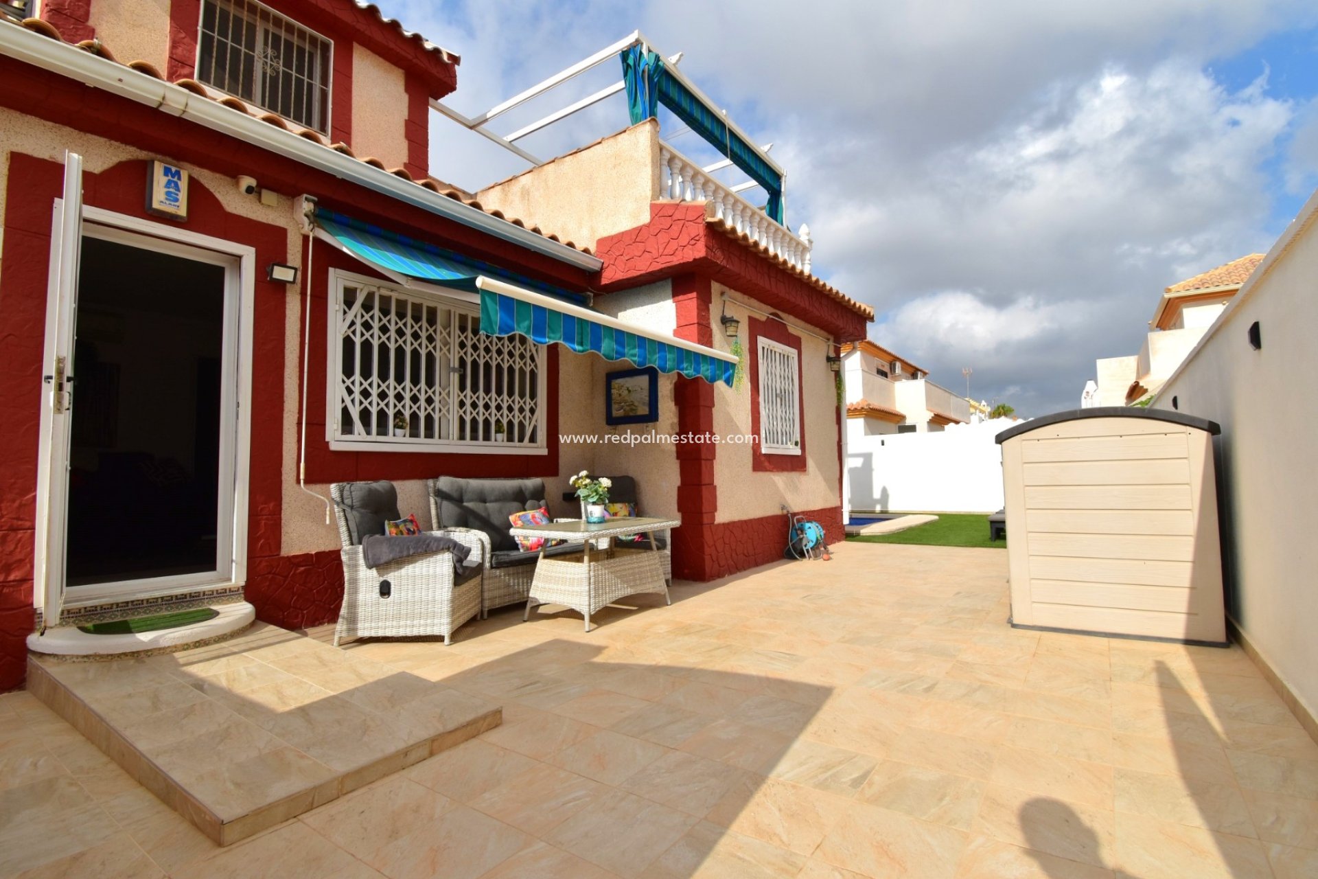 Resale - Villa -
Orihuela Costa
