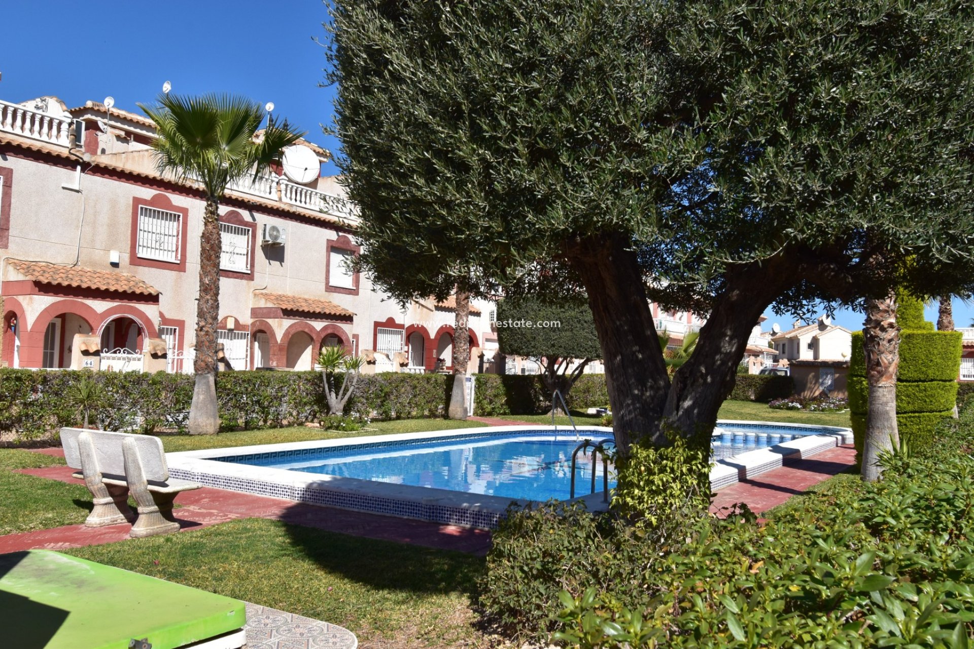 Resale - Villa -
Orihuela Costa