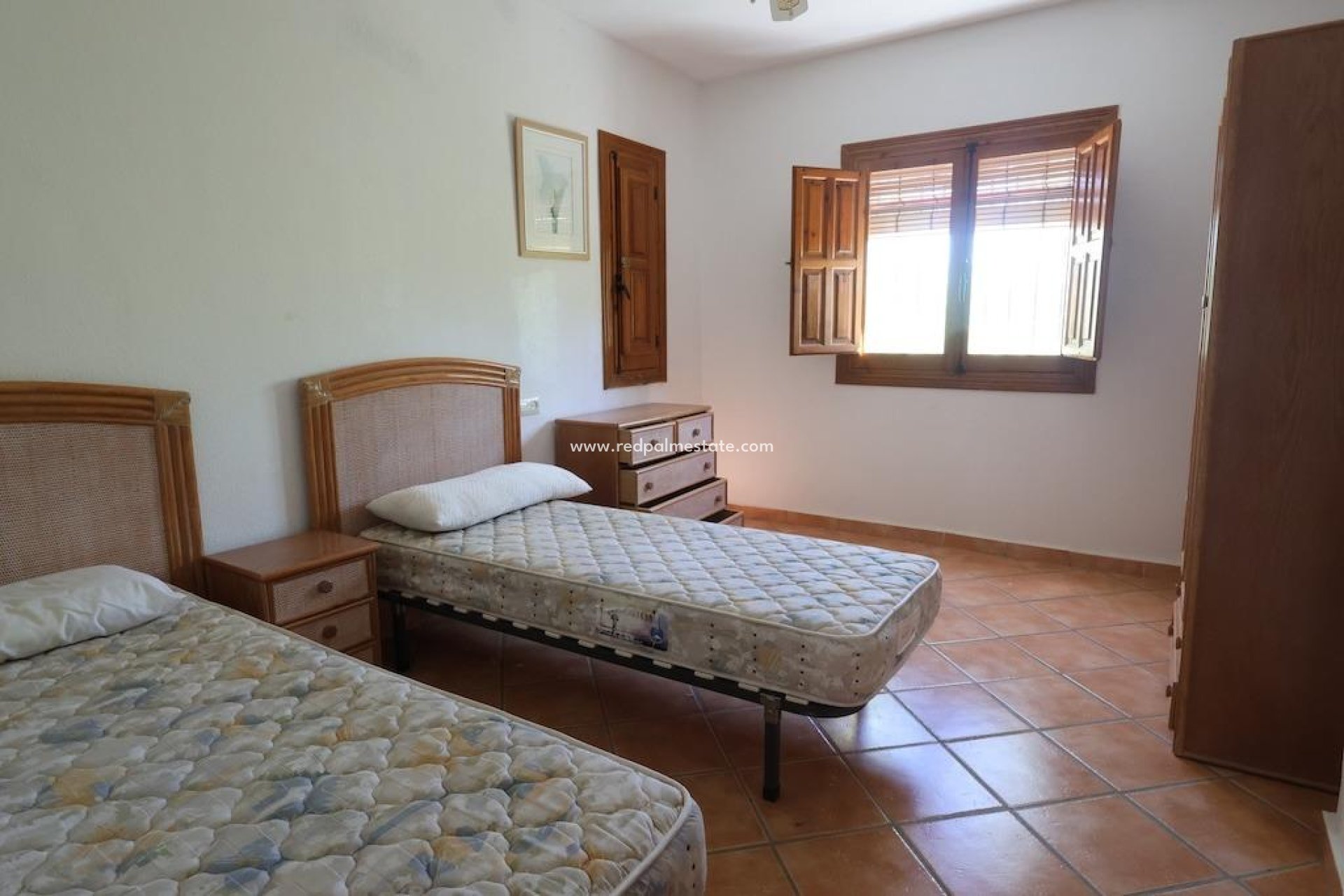 Resale - Villa -
Orihuela Costa