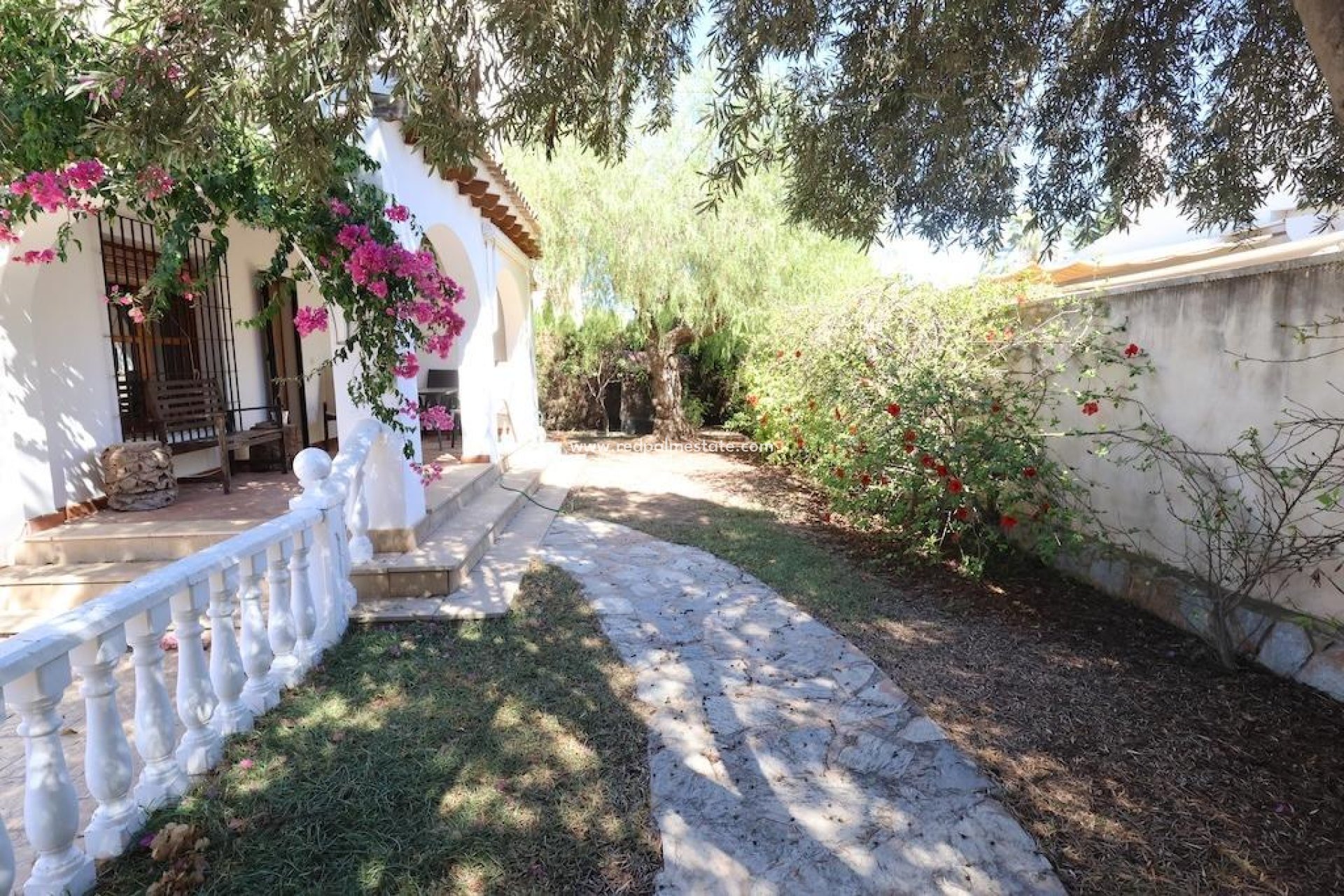 Resale - Villa -
Orihuela Costa