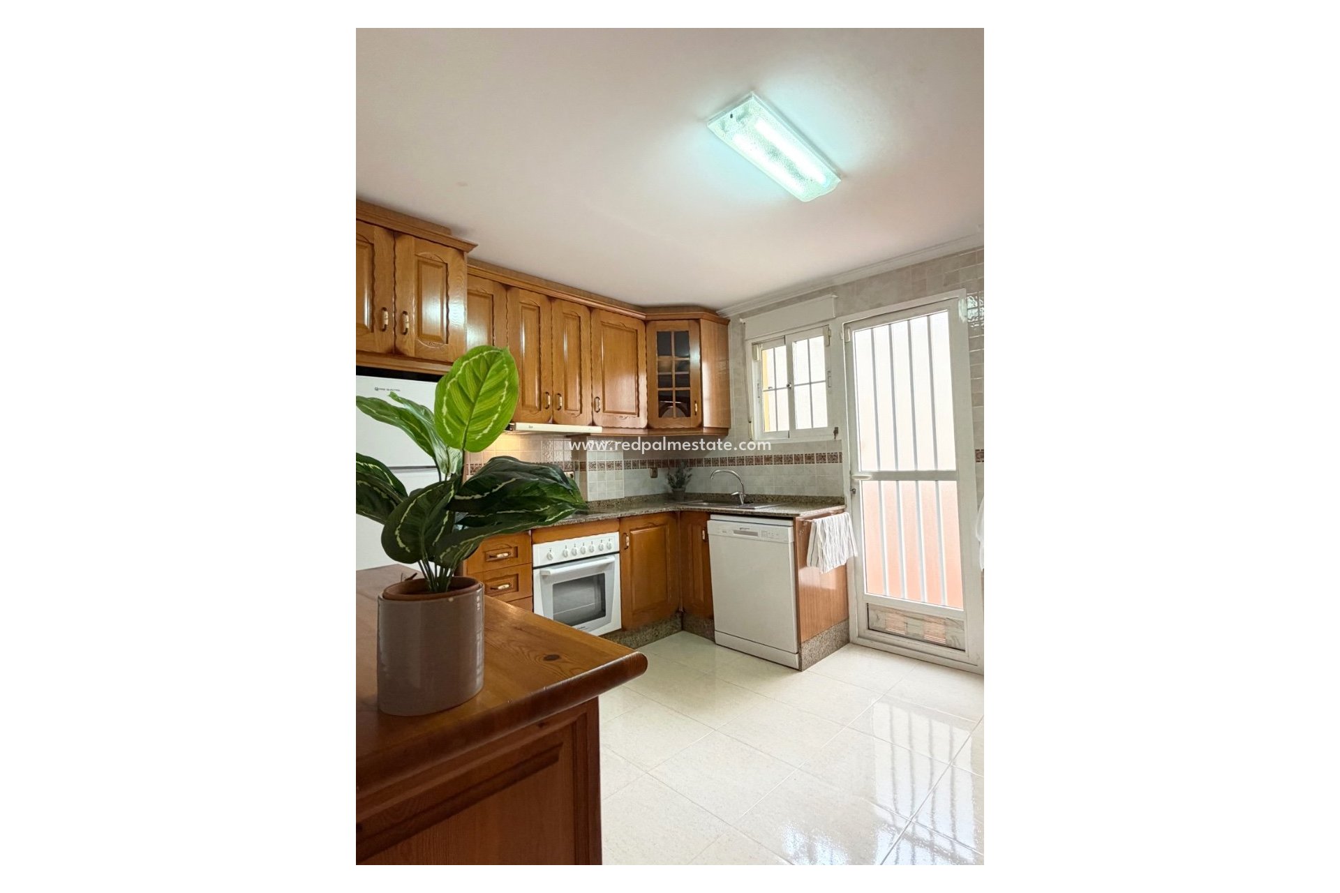 Resale - Villa -
Orihuela Costa