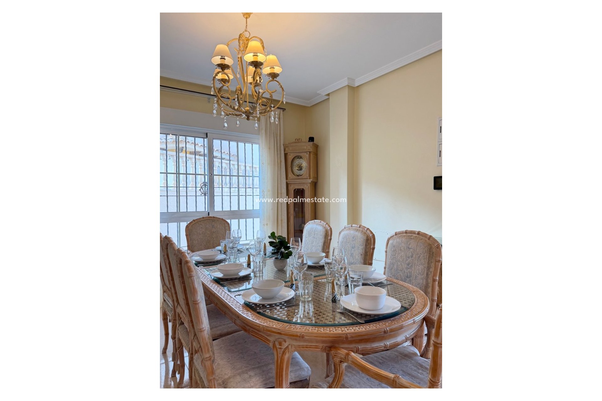 Resale - Villa -
Orihuela Costa