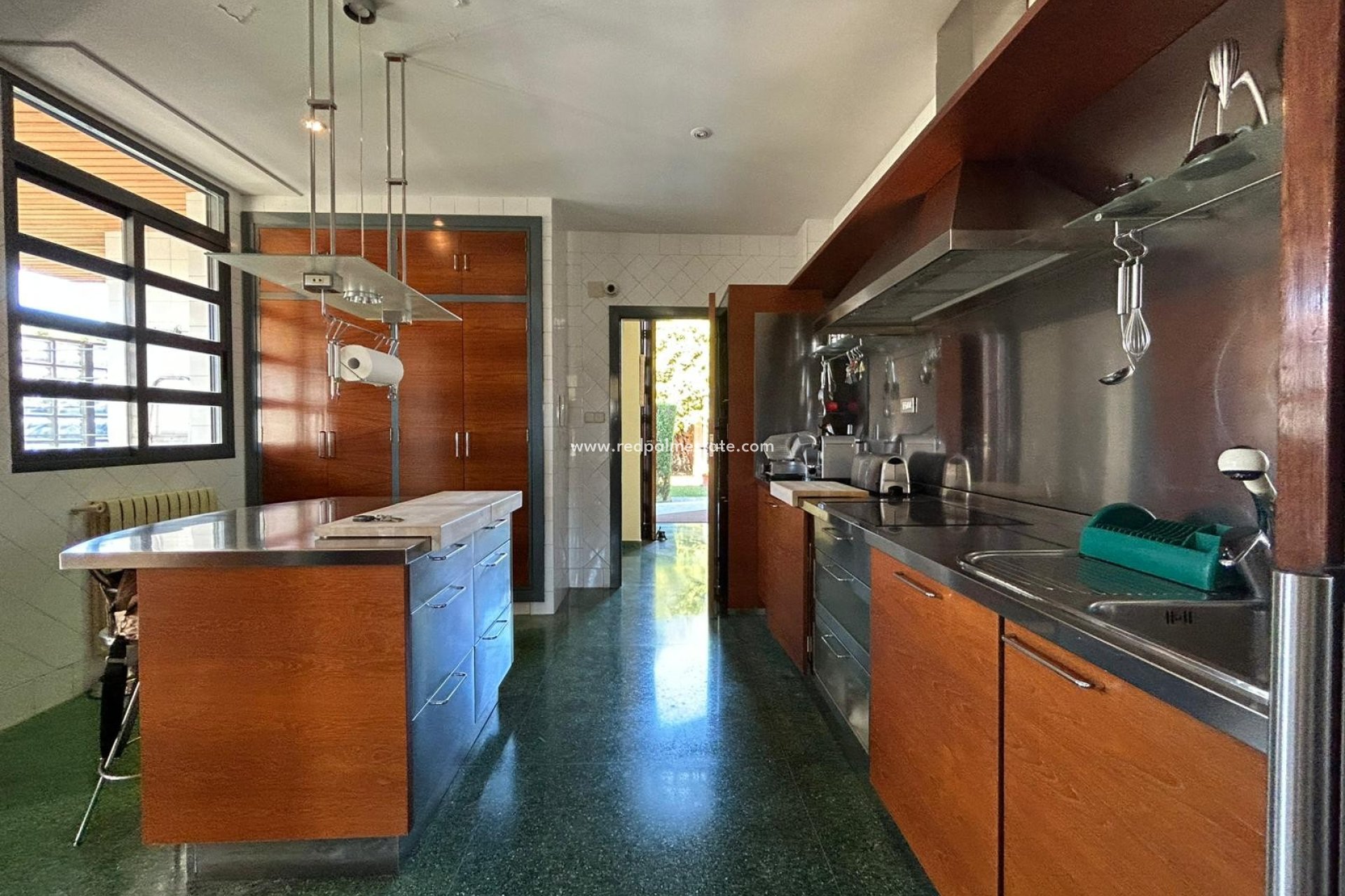 Resale - Villa -
Orihuela Costa