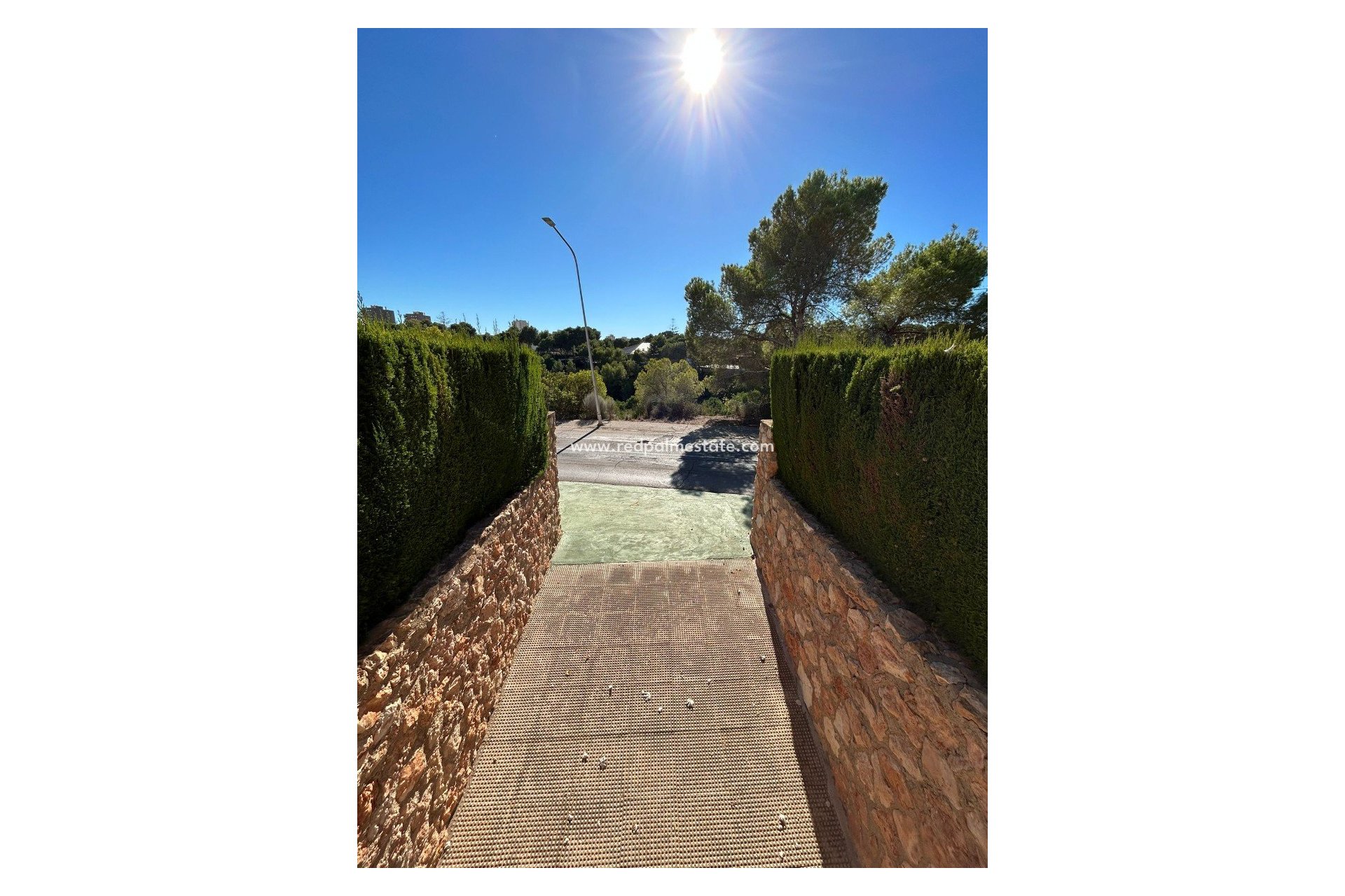 Resale - Villa -
Orihuela Costa
