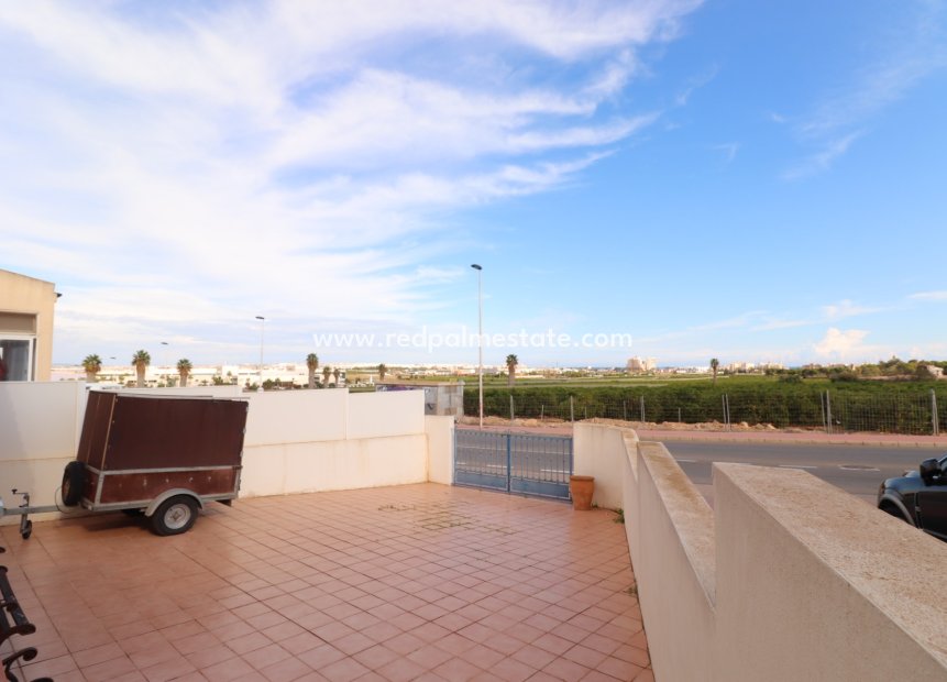 Resale - Villa -
Orihuela Costa