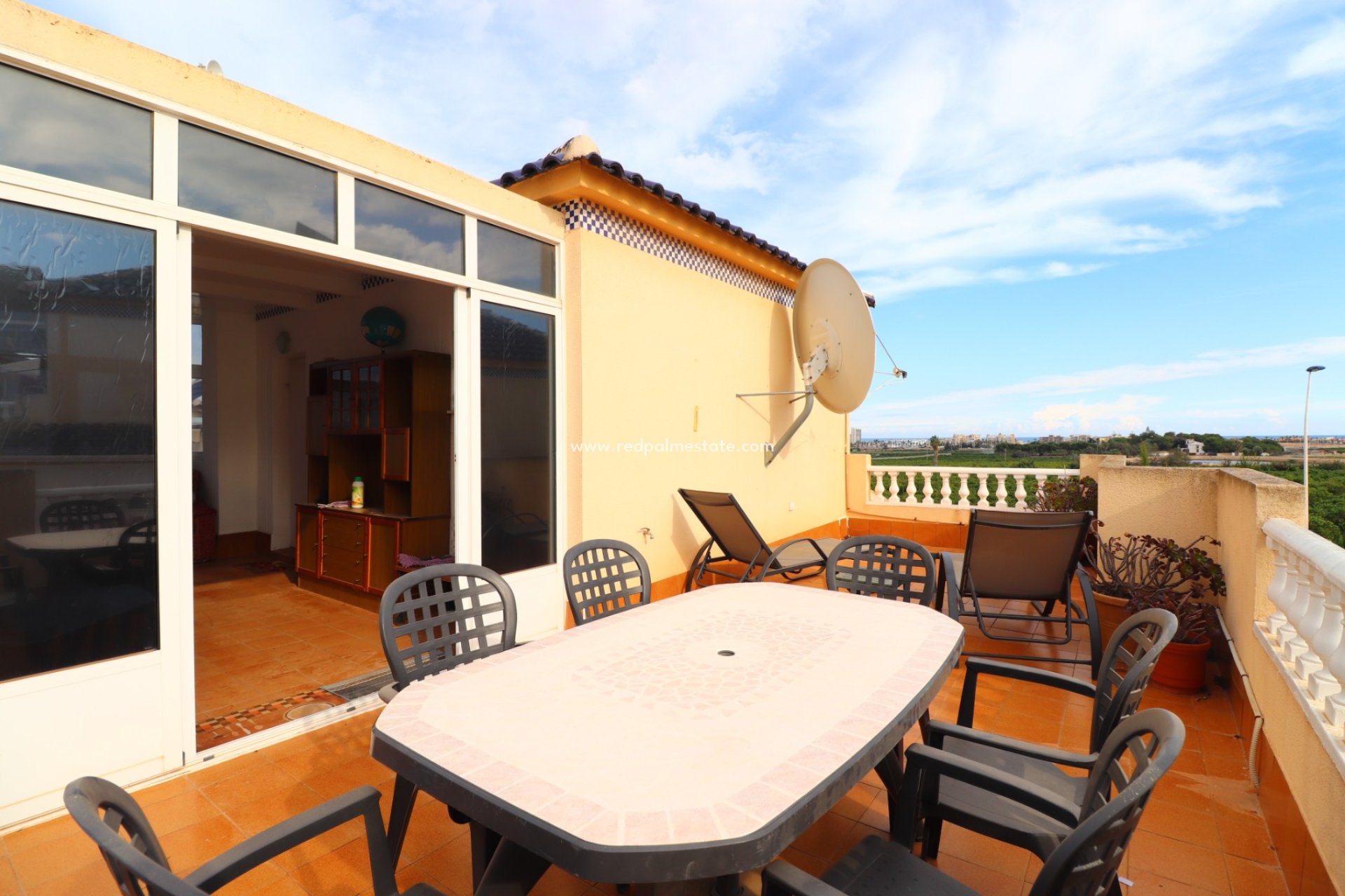 Resale - Villa -
Orihuela Costa