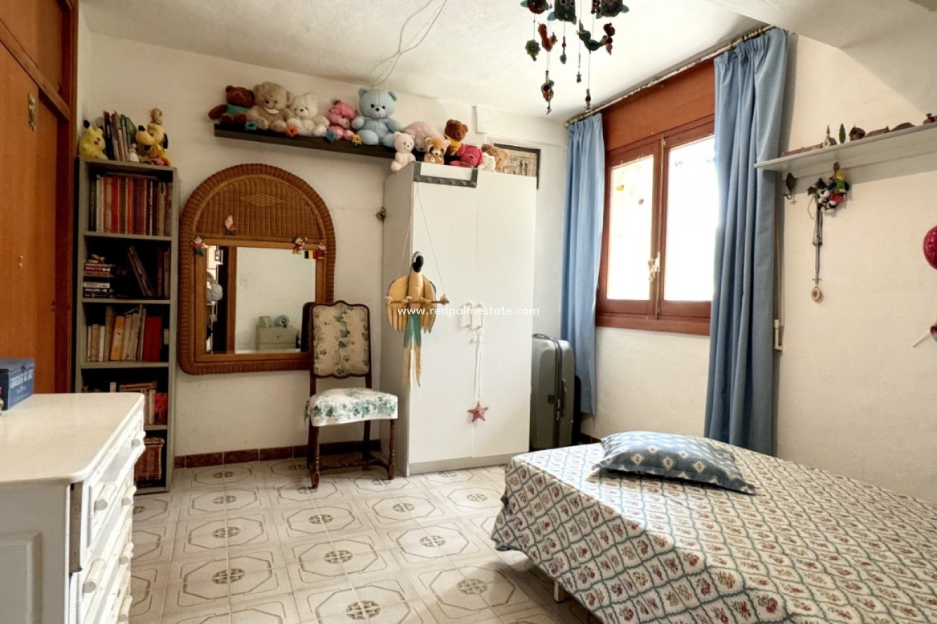 Resale - Villa -
Orihuela Costa