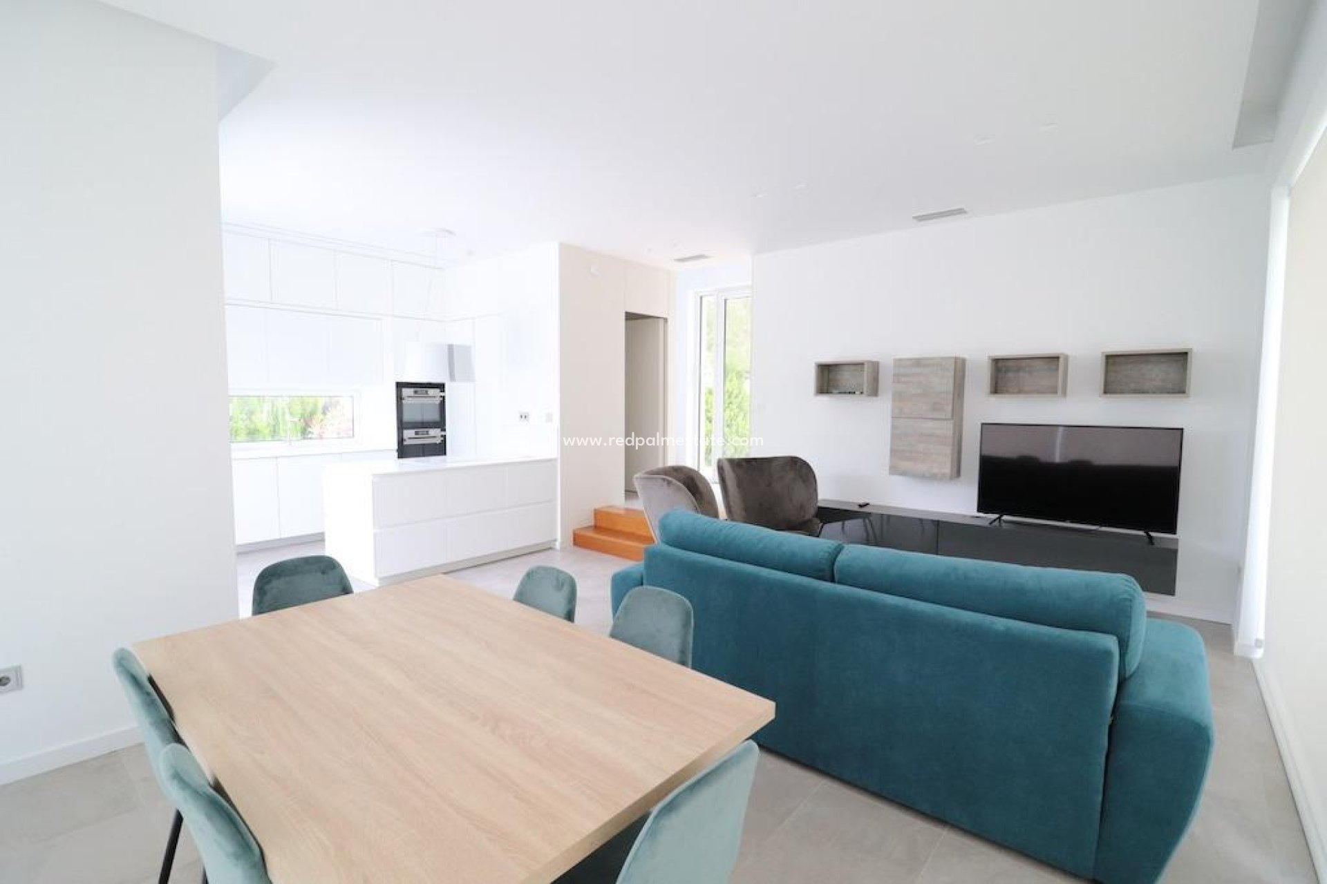 Resale - Villa -
Orihuela Costa