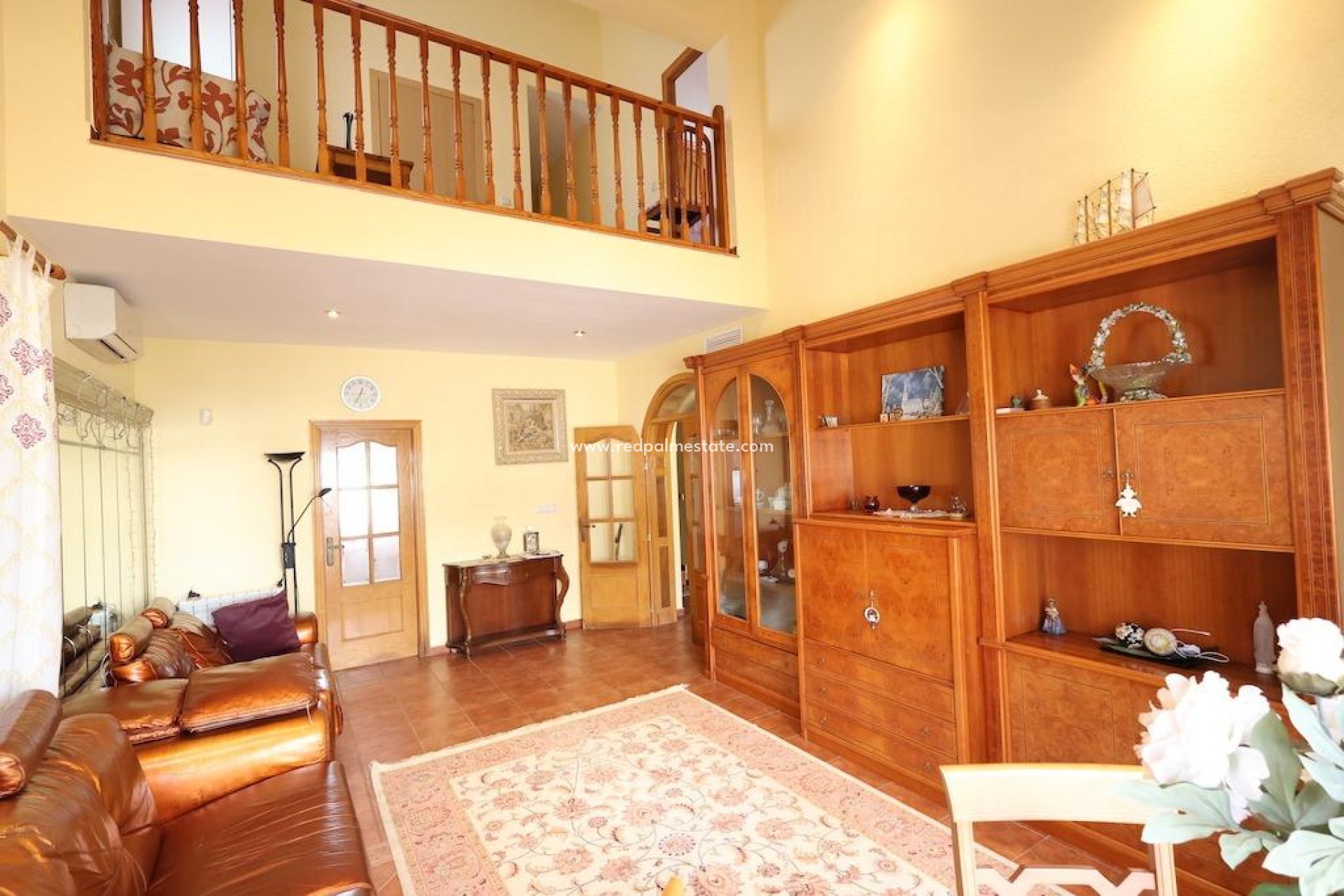 Resale - Villa -
Orihuela Costa