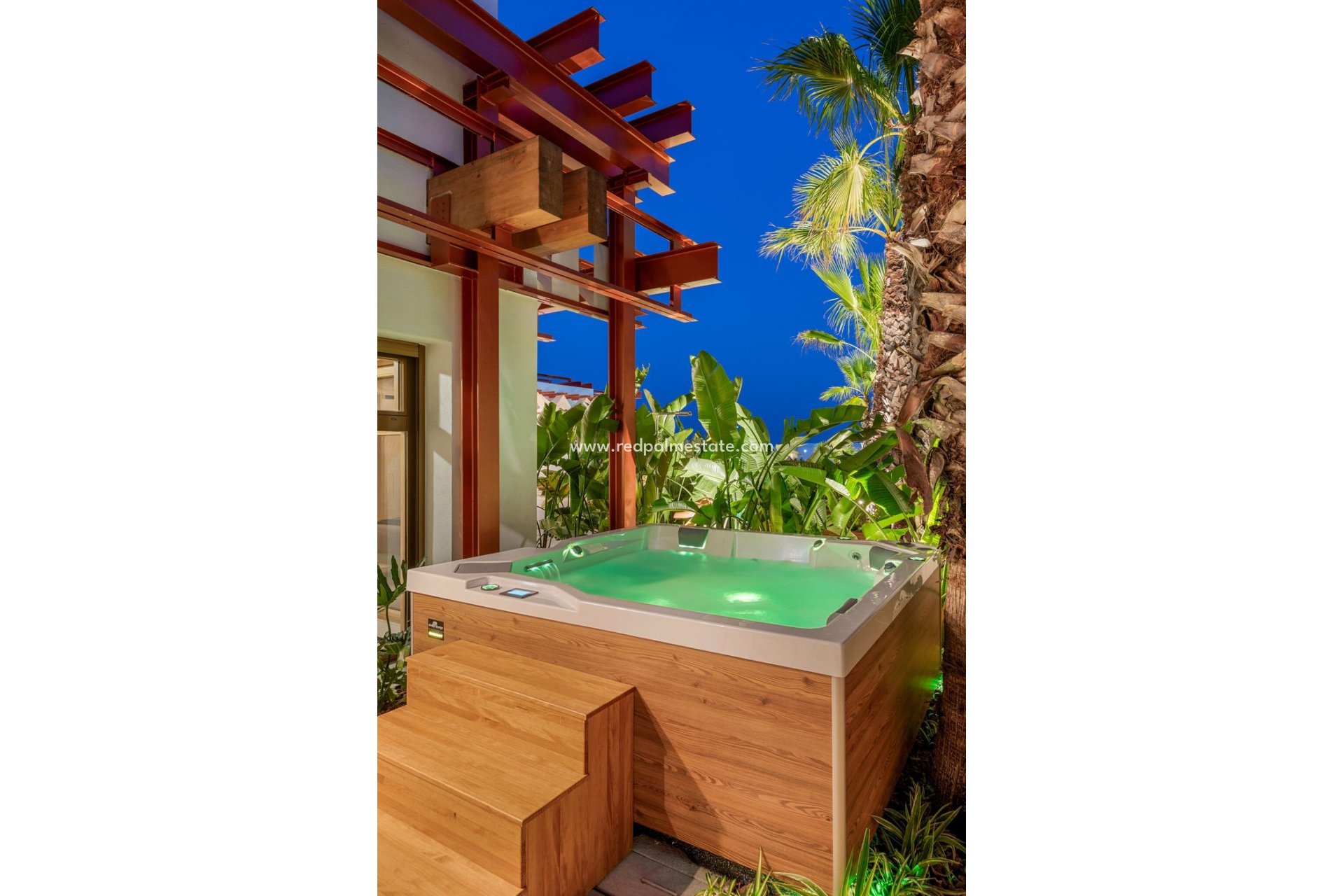 Resale - Villa -
Orihuela Costa