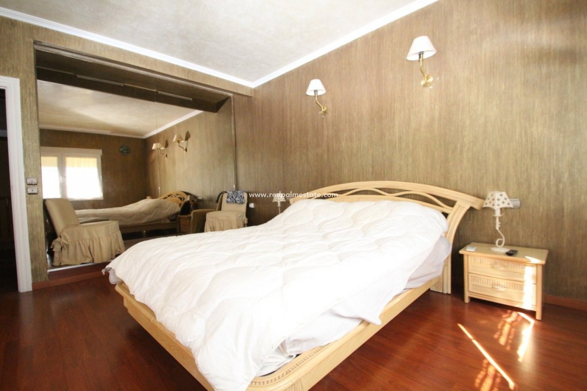 Resale - Villa -
Orihuela Costa