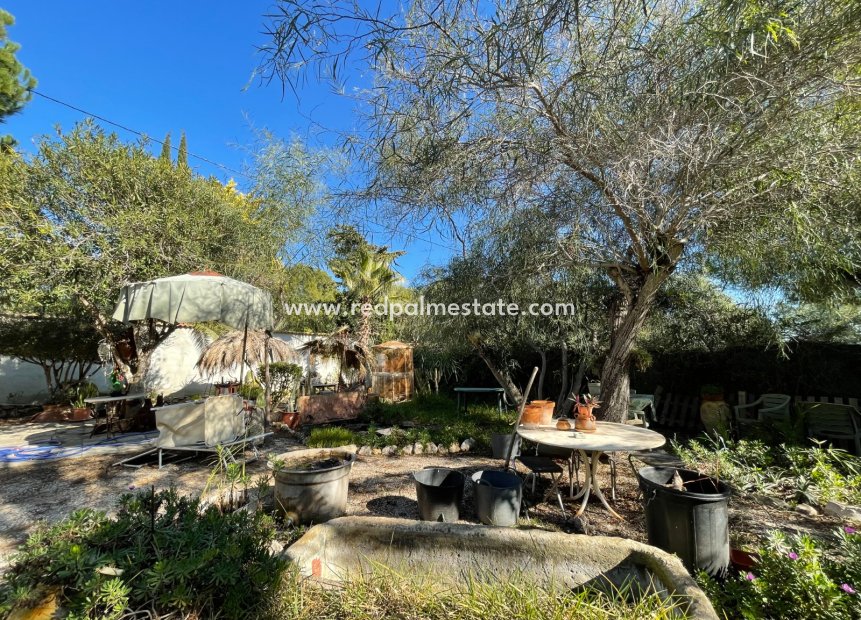 Resale - Villa -
Orihuela Costa