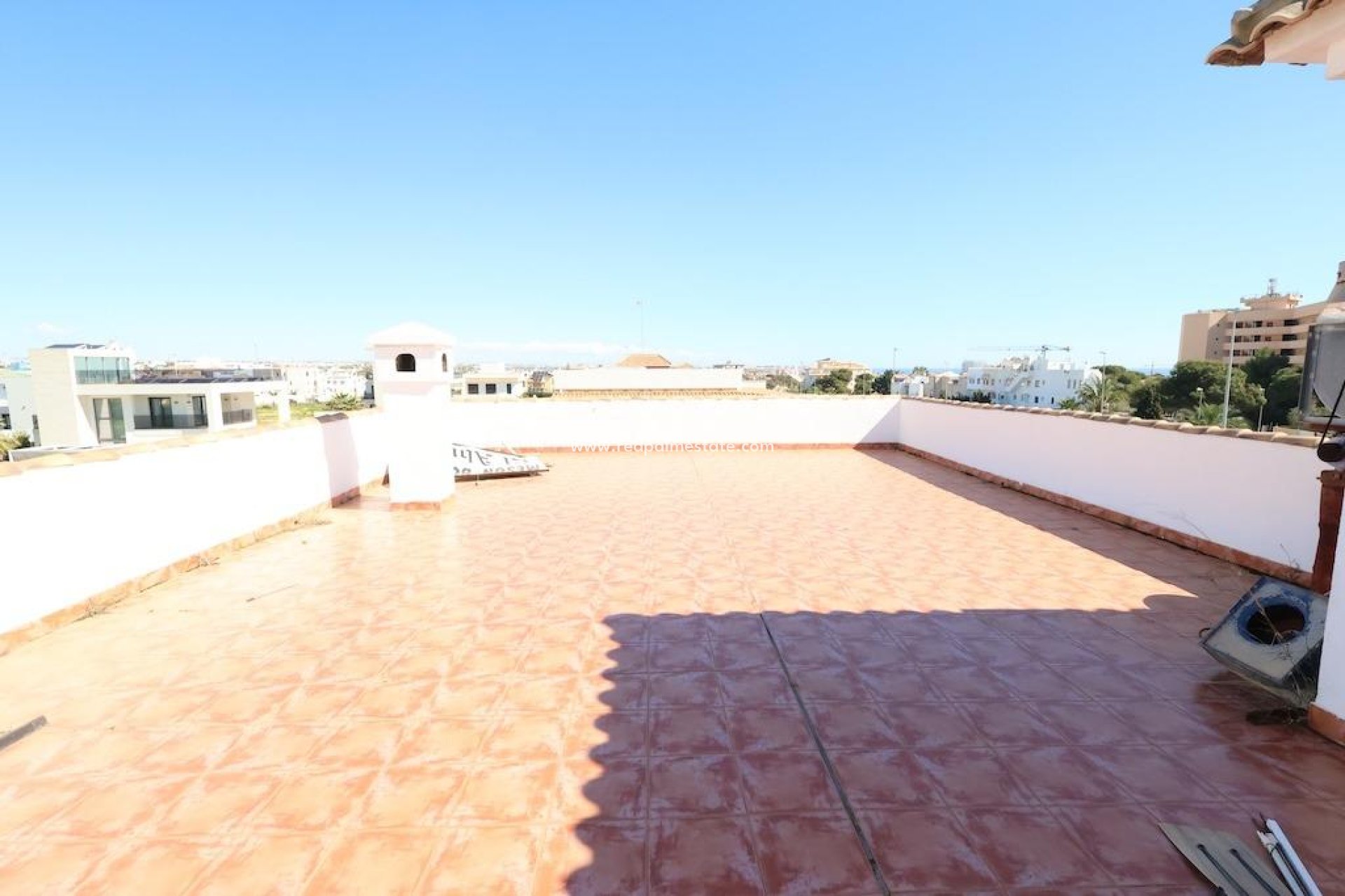 Resale - Villa -
Orihuela Costa