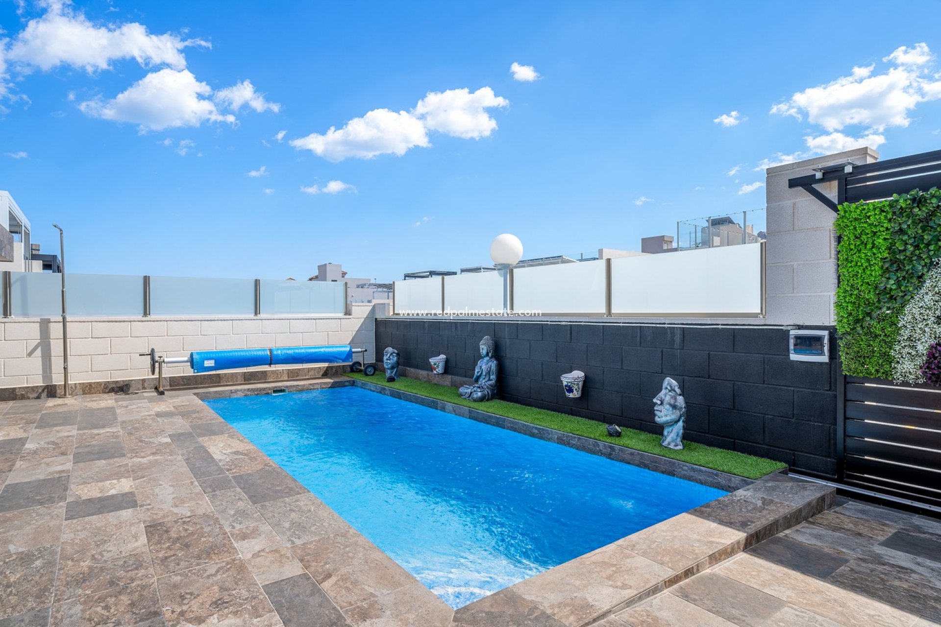 Resale - Villa -
Orihuela Costa