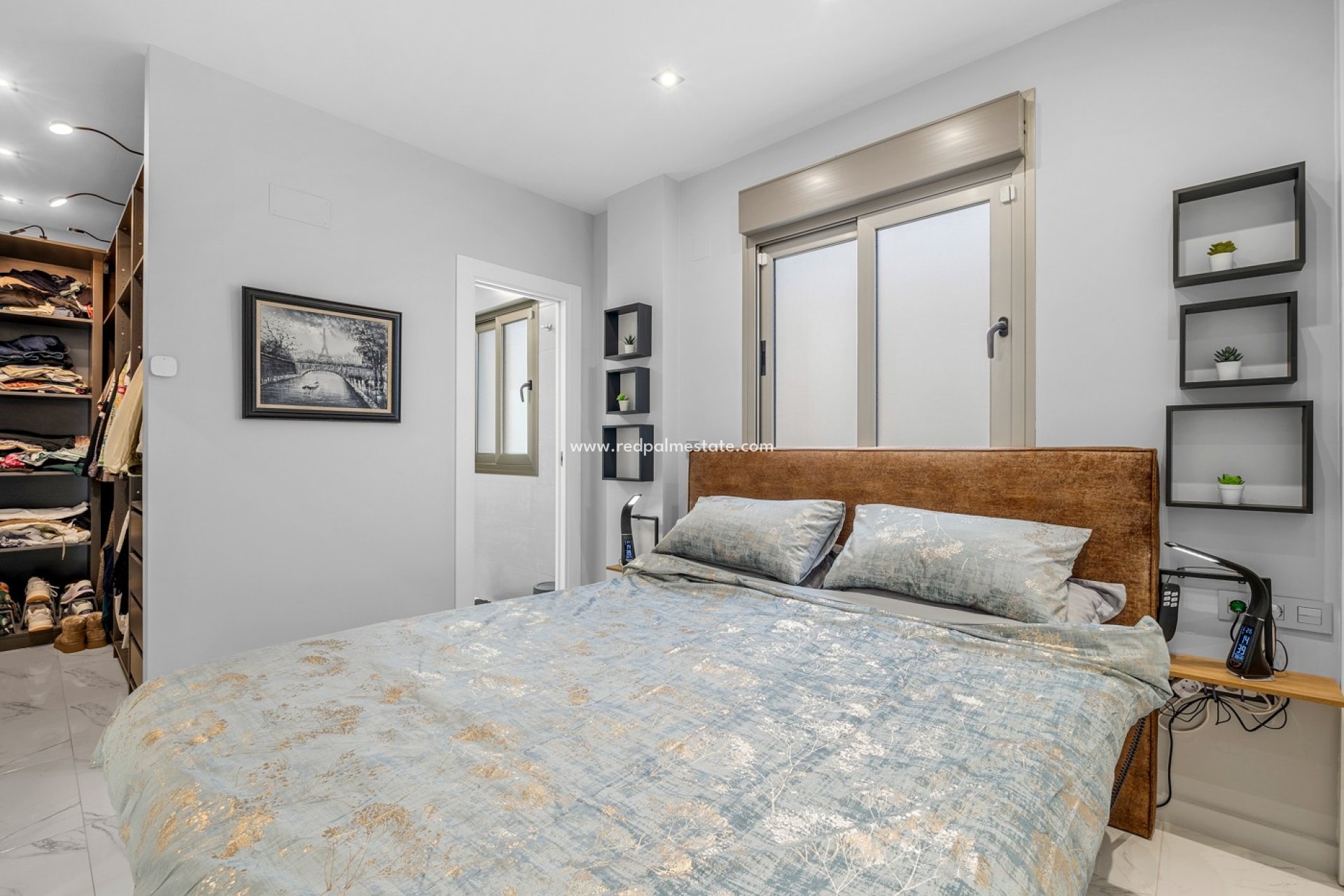 Resale - Villa -
Orihuela Costa