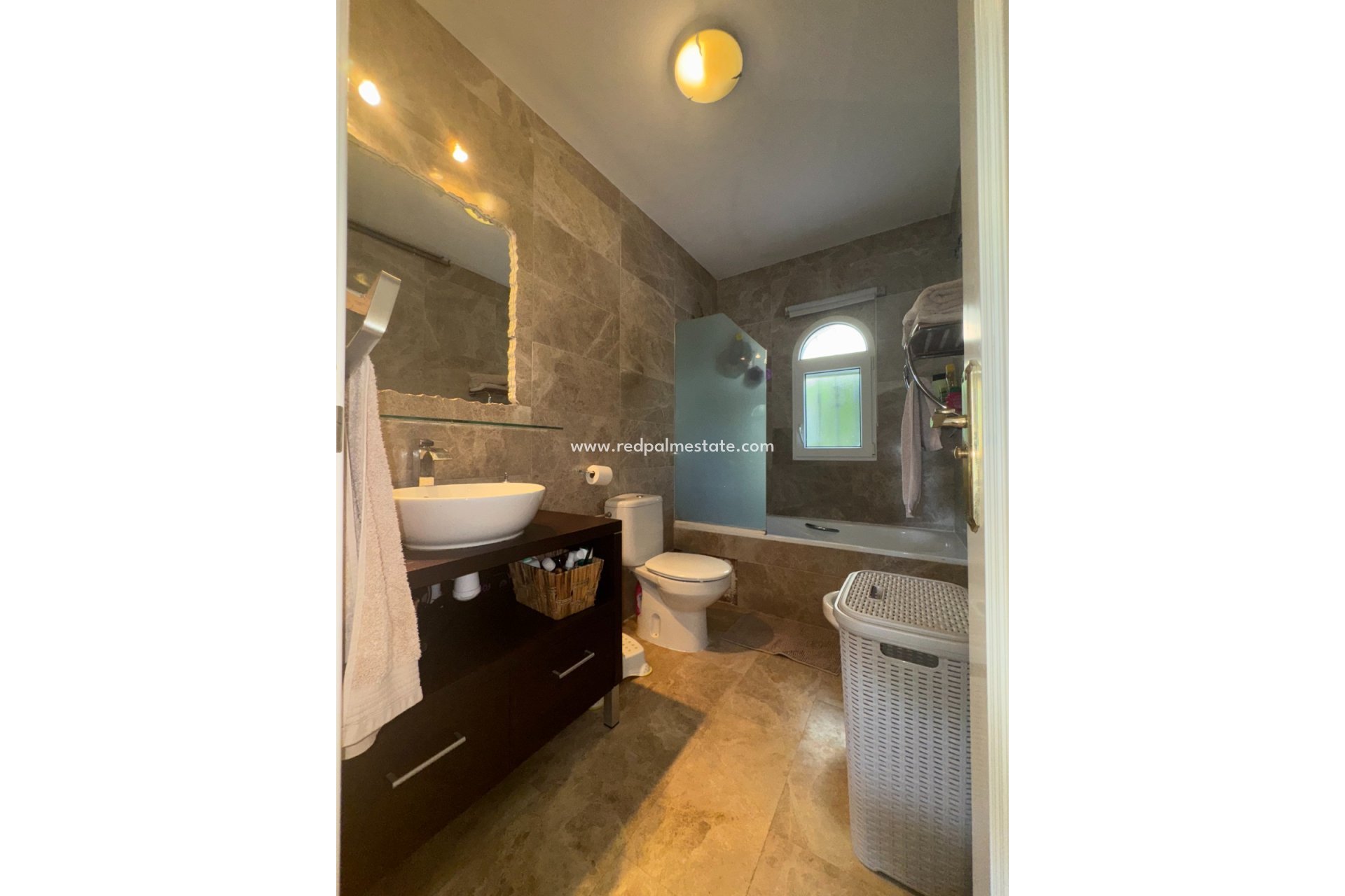 Resale - Villa -
Orihuela Costa