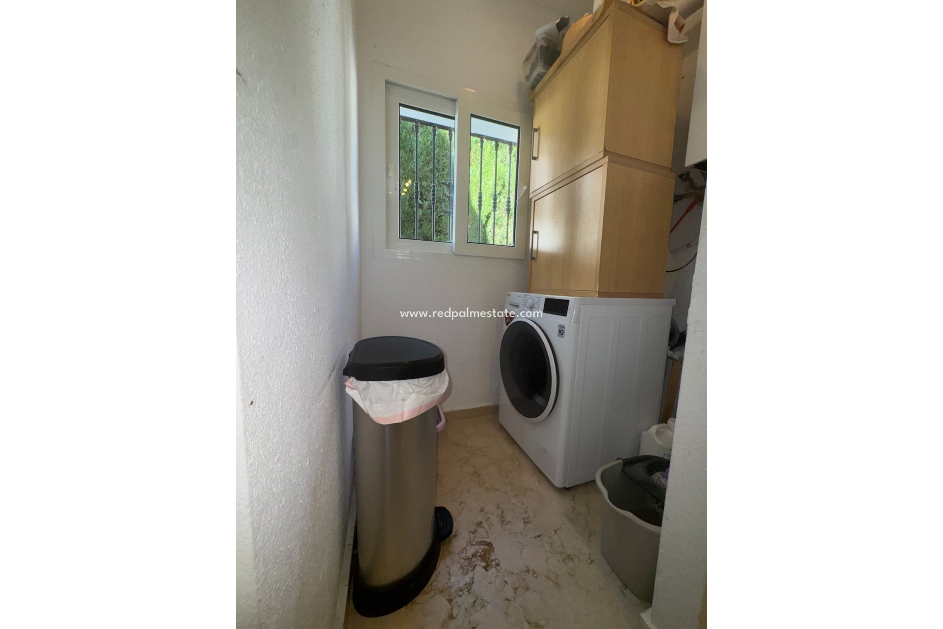 Resale - Villa -
Orihuela Costa