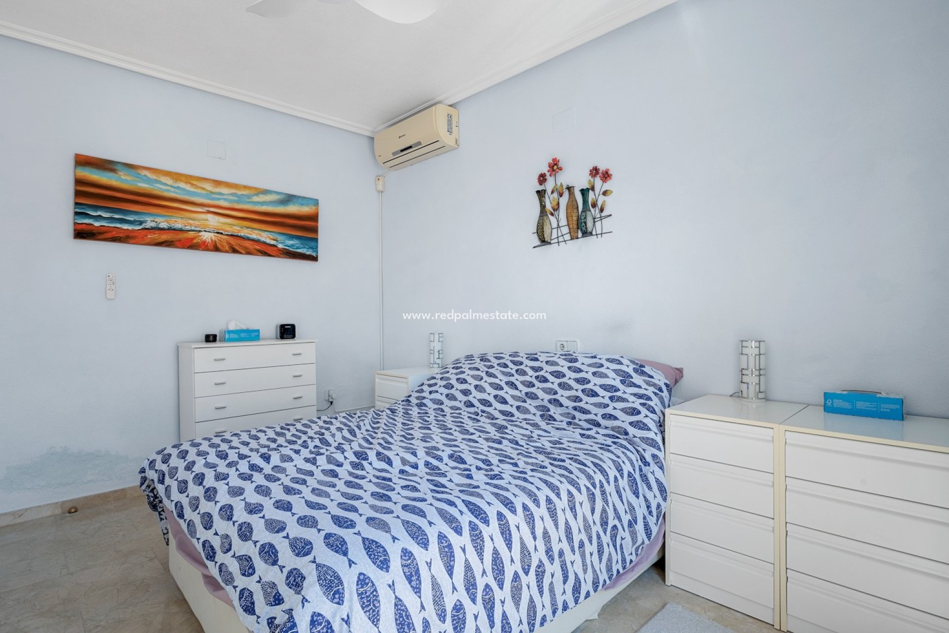Resale - Villa -
Orihuela Costa